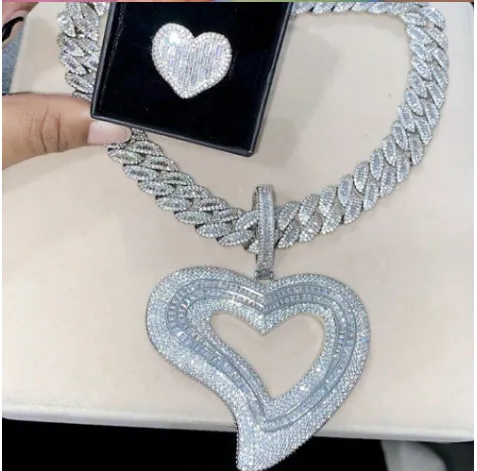 Jayda Hollow Heart Icey Necklace