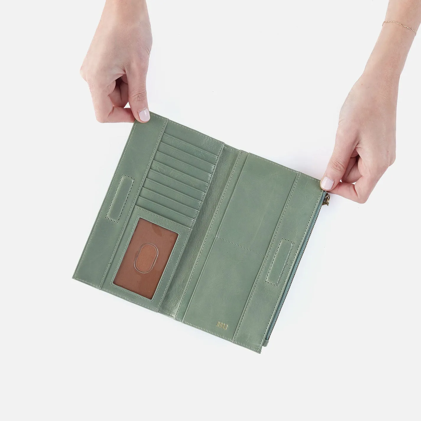 Jill Large Bifold Wallet In Polished Leather - Jade