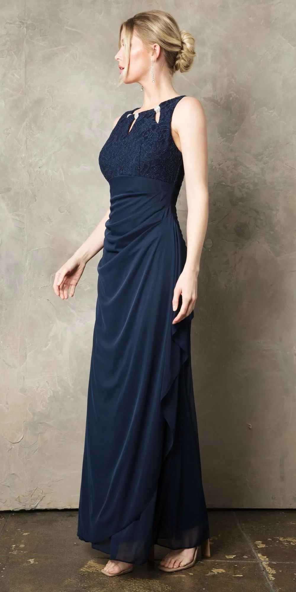 Juno 1017 Sleeveless Long Dress with Stylish Neckline