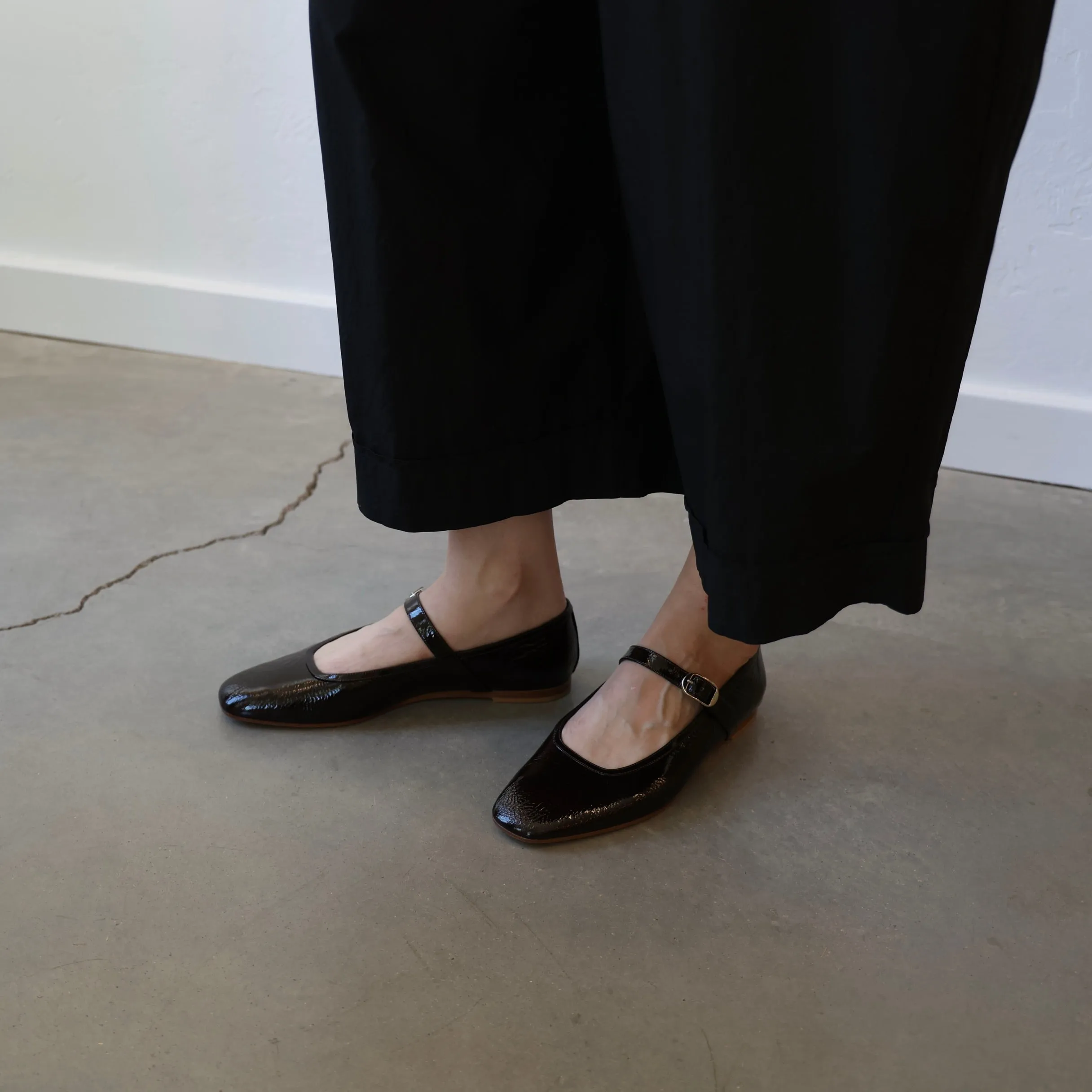 Le Monde Beryl Patent Mary Janes - Chocolate