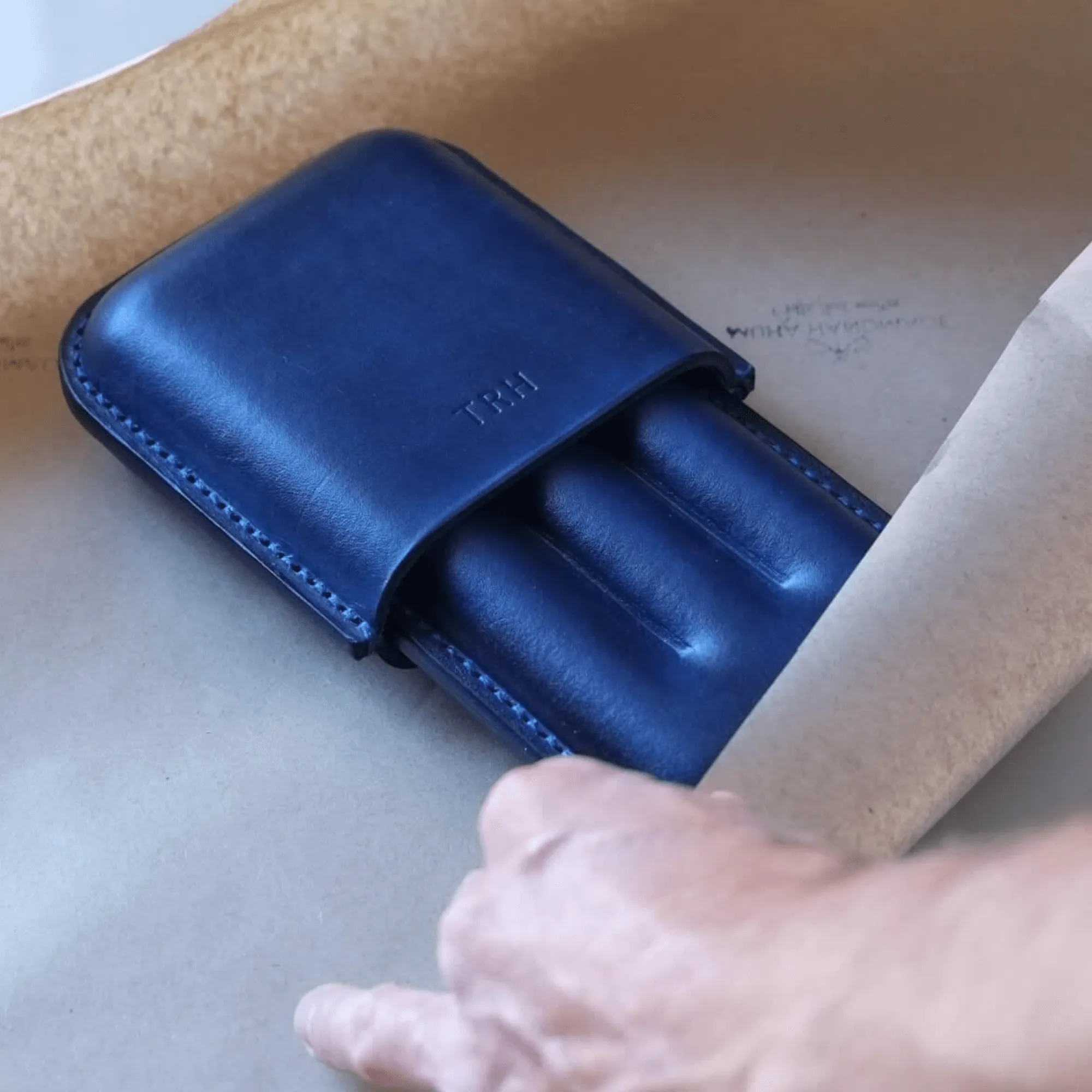 LEATHER CIGAR CASE / BLUE