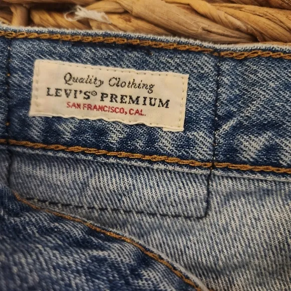 LEVI'S PREMIUM WEDGIE STRAIGHT ANKLE JEAN HIGH WAIST VINTAGE WASH 25 LIKE NEW
