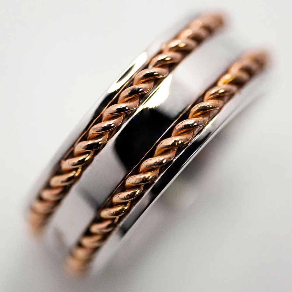 Men's Wedding Band in 14k Two-Tone Gold