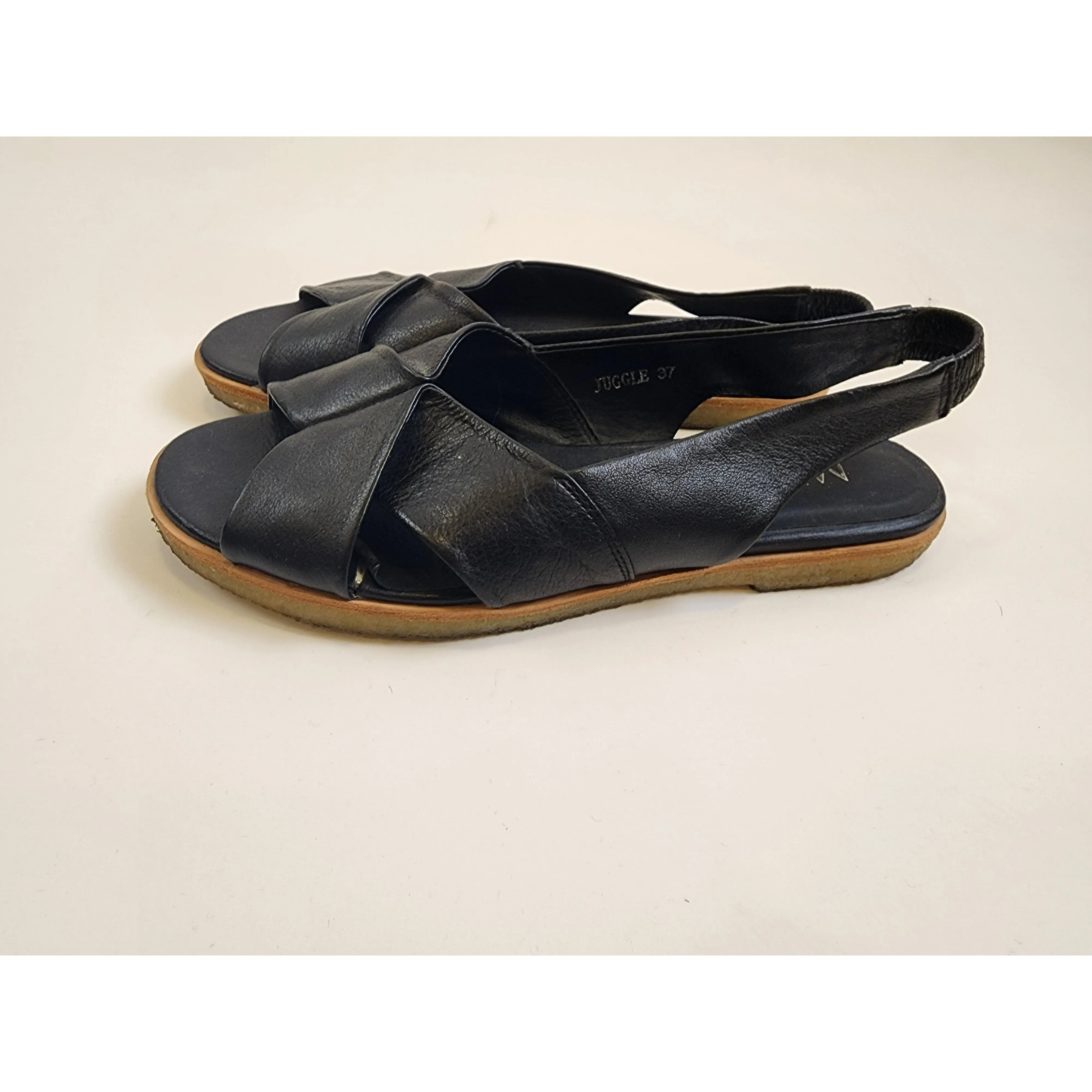 Midas "Juggle" black leather flat slingbacks size 37