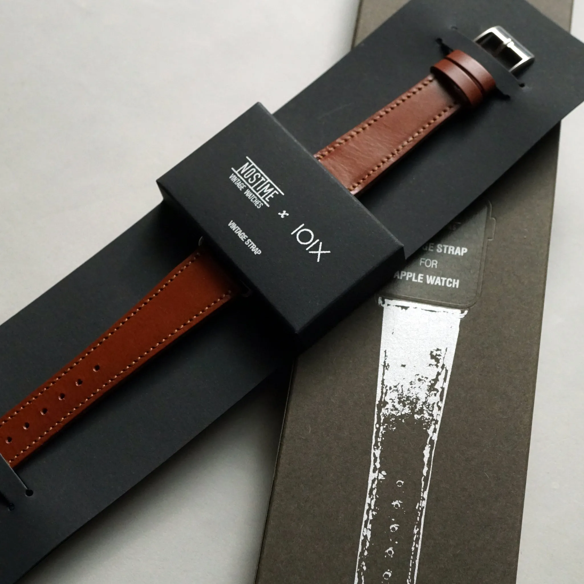 NAVY BRIDLE LEATHER HANDMADE APPLE WATCH STRAP ALL GENERATIONS
