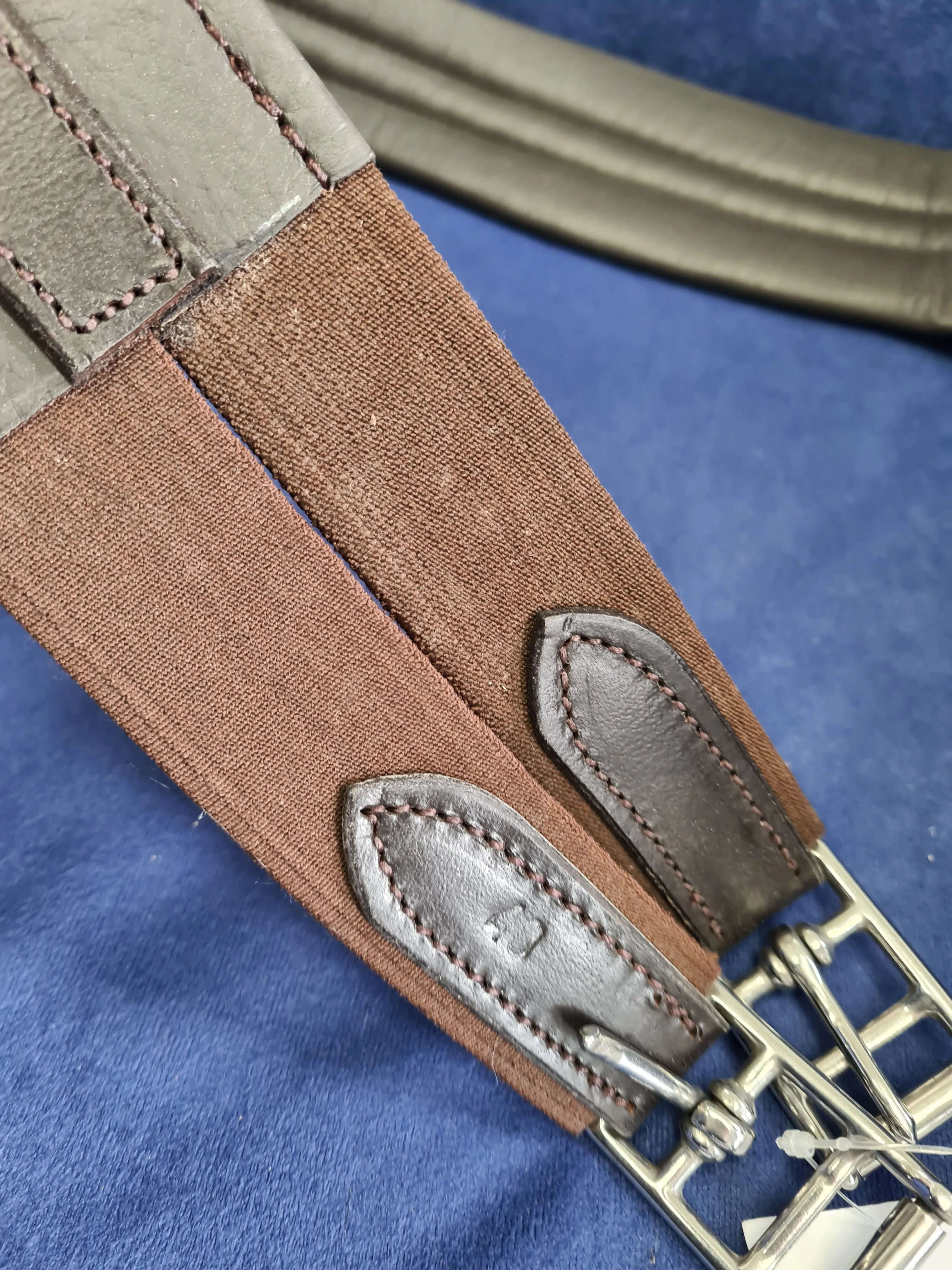 NEW chaffless girth 40", brown, leather ❤️