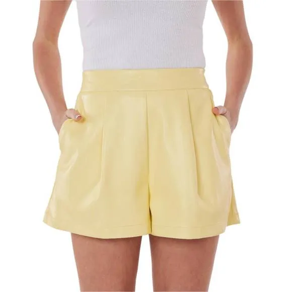 NEW DOLCE CABO vegan leather pleated short in yellow