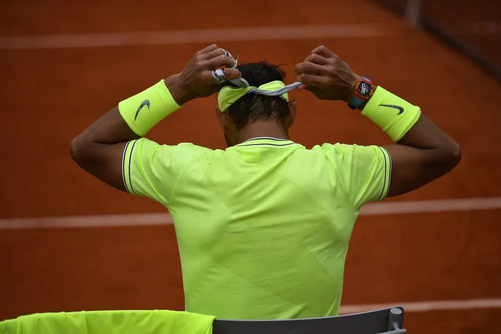 Nike Men's Summer Rafa Advantage Crew - 2021 New ARRIVAL