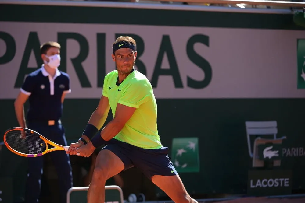 Nike Men's Summer Rafa Advantage Crew - 2021 New ARRIVAL