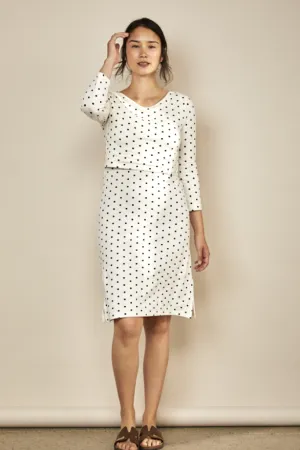 Nursing dress in White/Black Spots