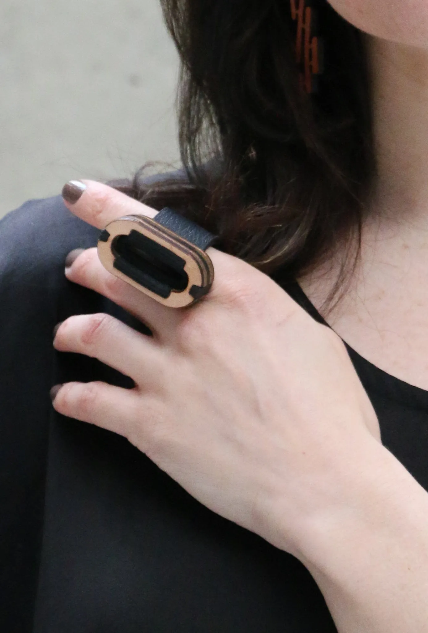 Oropopo Kin Link Oval Ring (2 Colors)