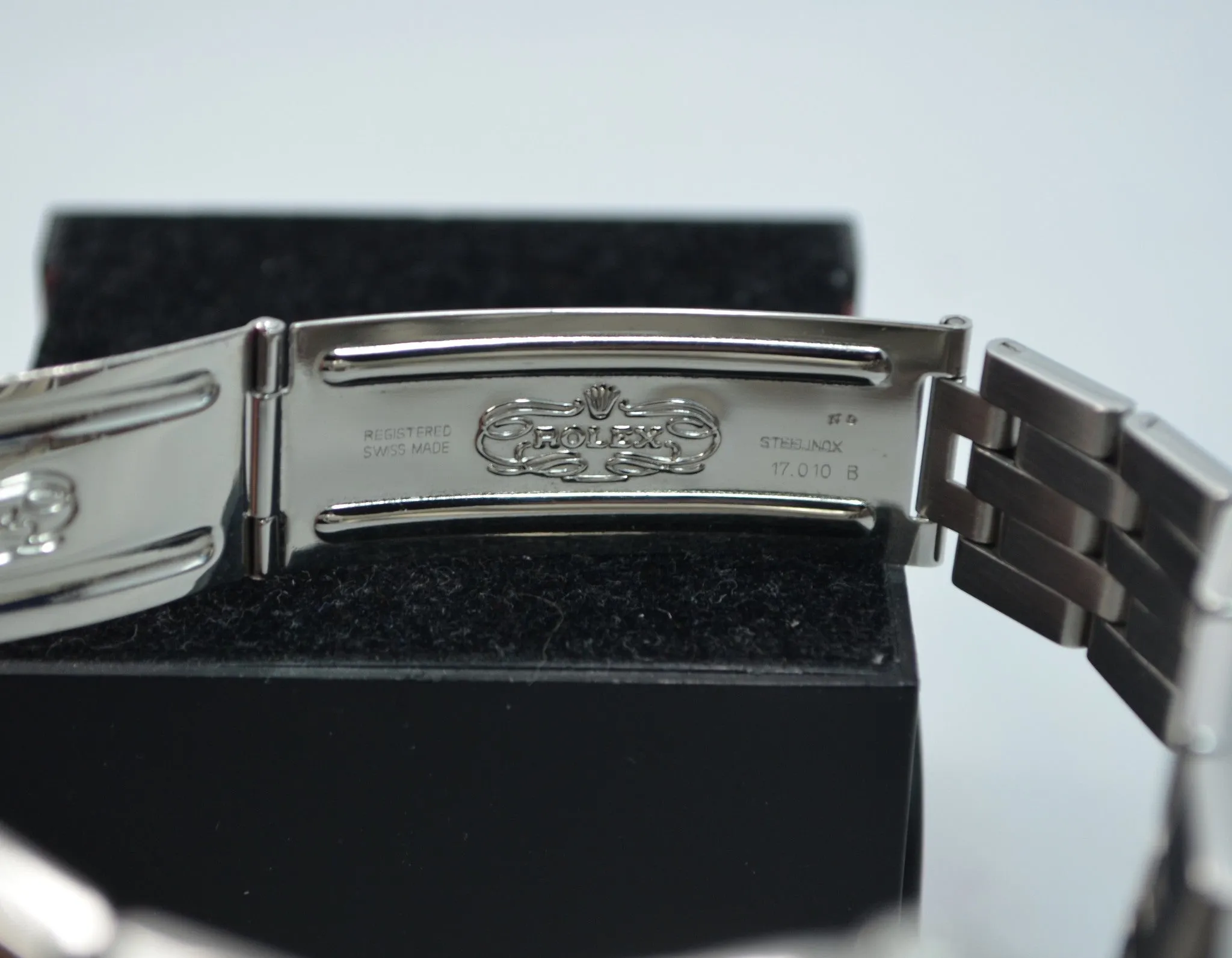 Oysterquartz 17014 Datejust Steel 18K Wristwatch 1985 Box Papers
