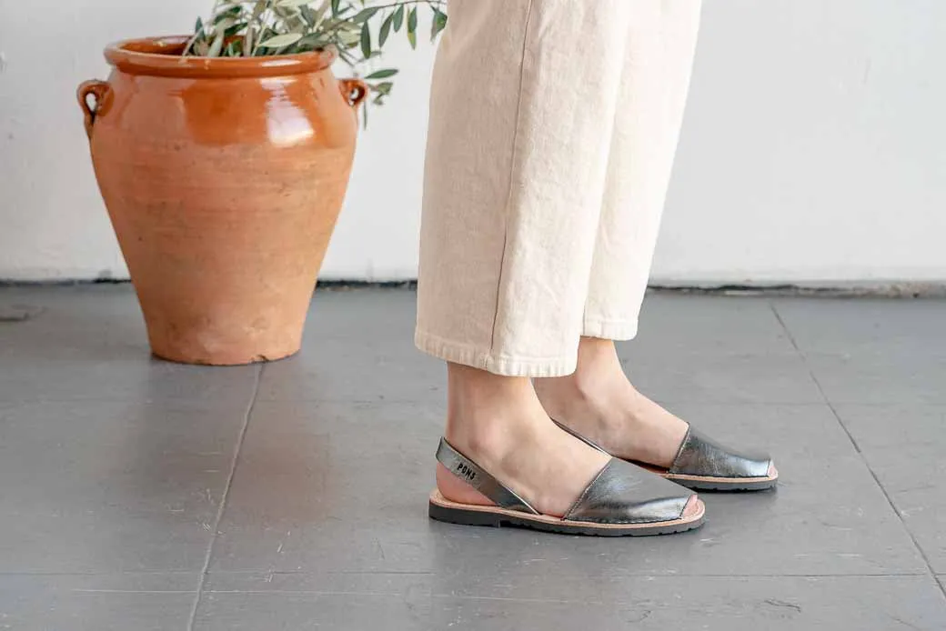 Pewter Pons