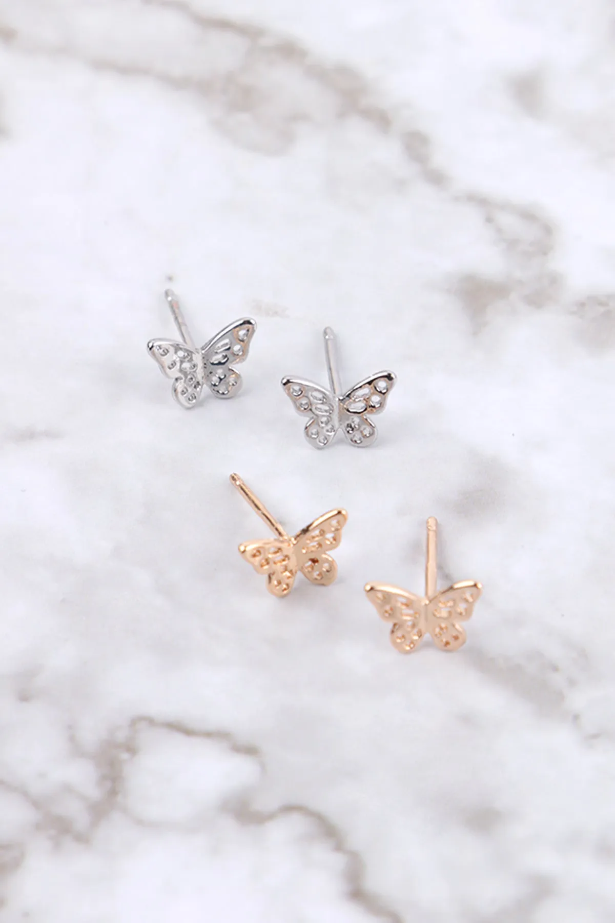 QEA662 - BUTTERFLY CUTOUT STUD EARRINGS