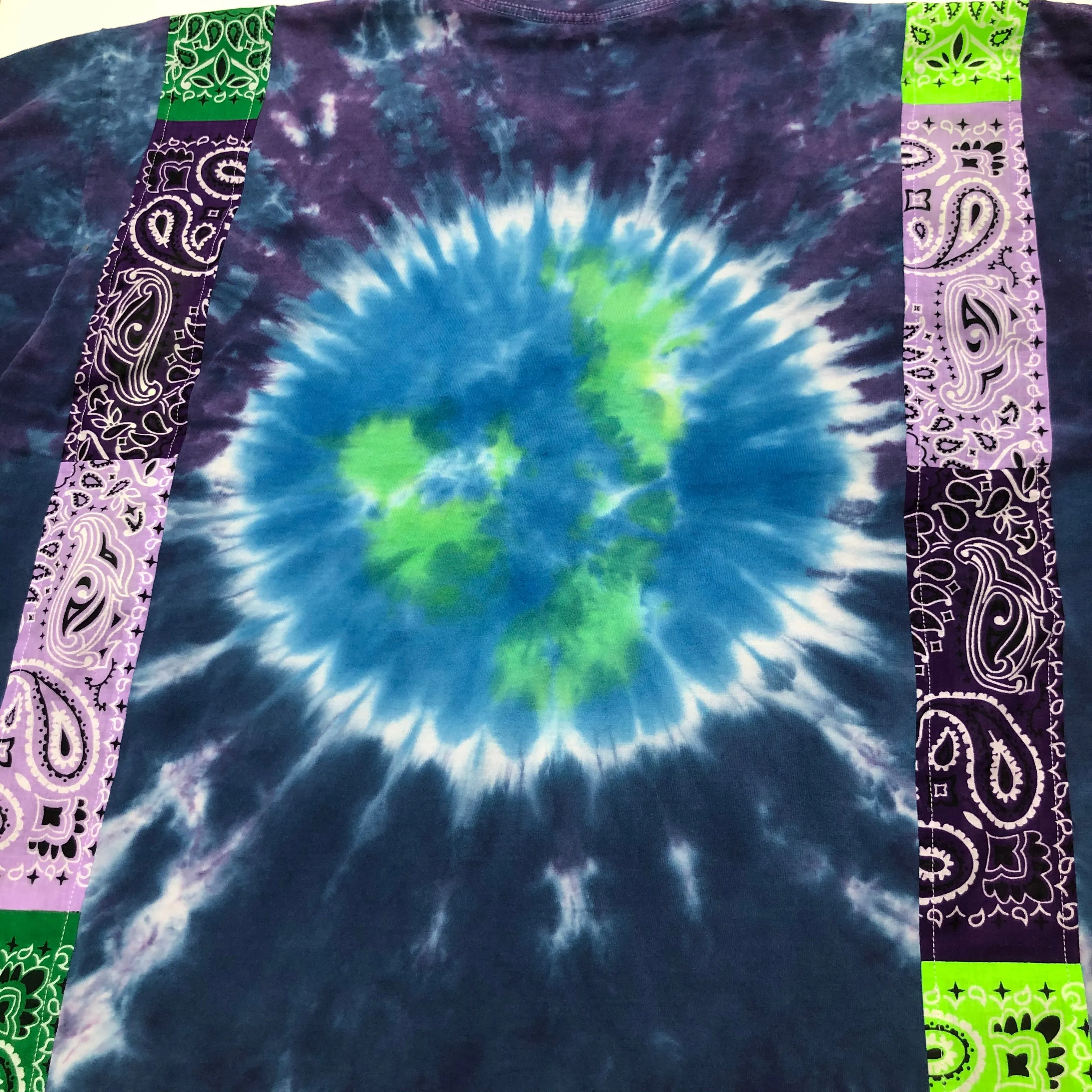 "1 of 1" World Peace Bandana Tee (XXL)