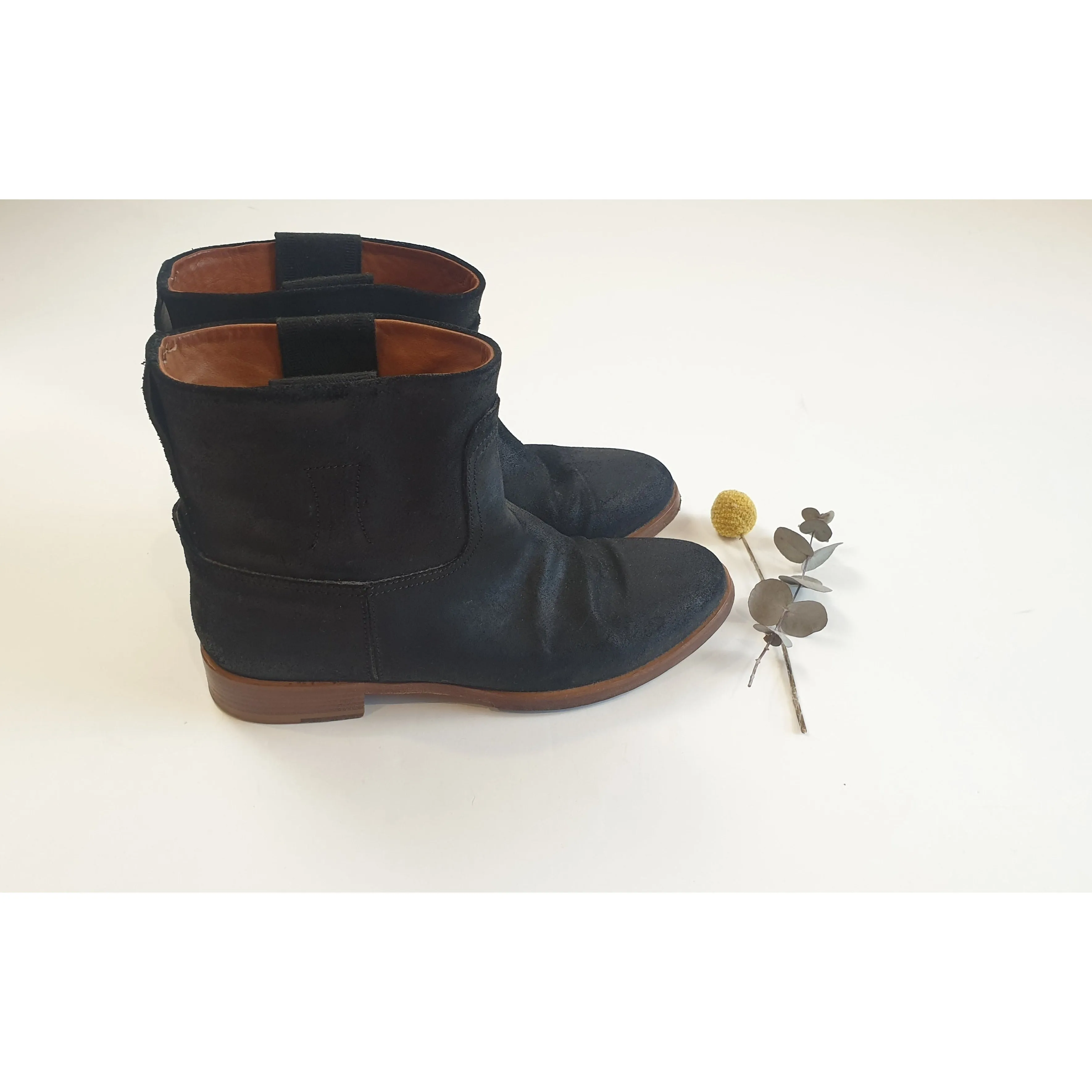 Rag & Bone black brushed leather boots with low wooden heel size 38