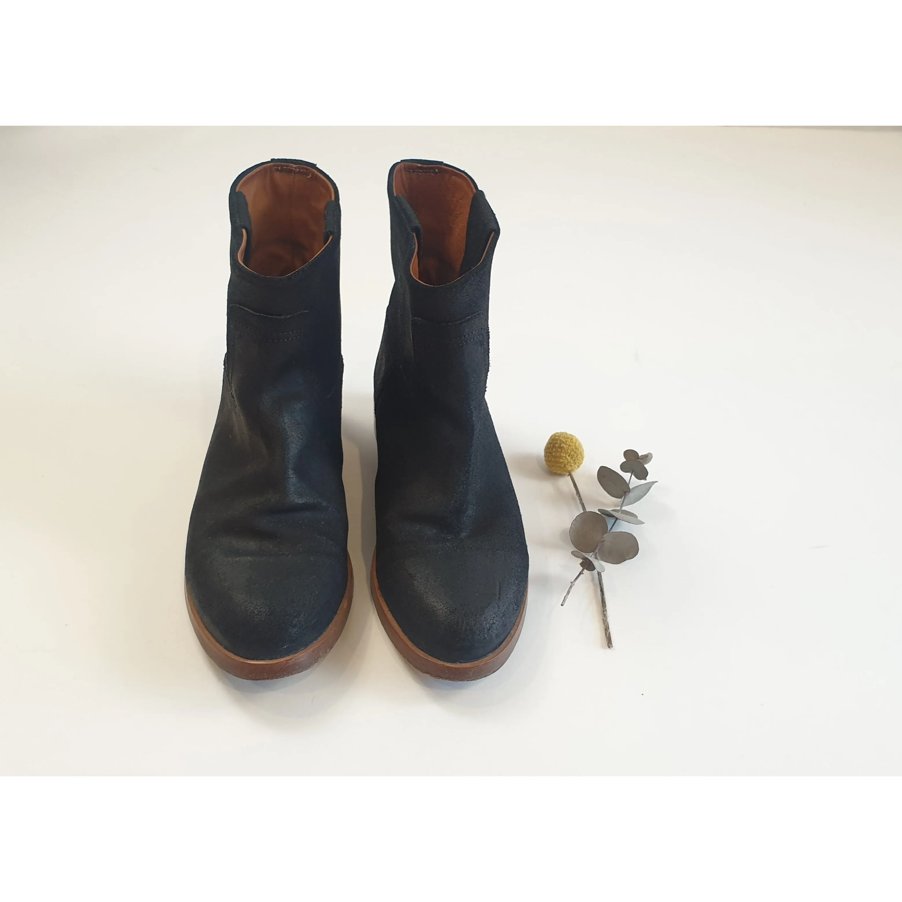 Rag & Bone black brushed leather boots with low wooden heel size 38