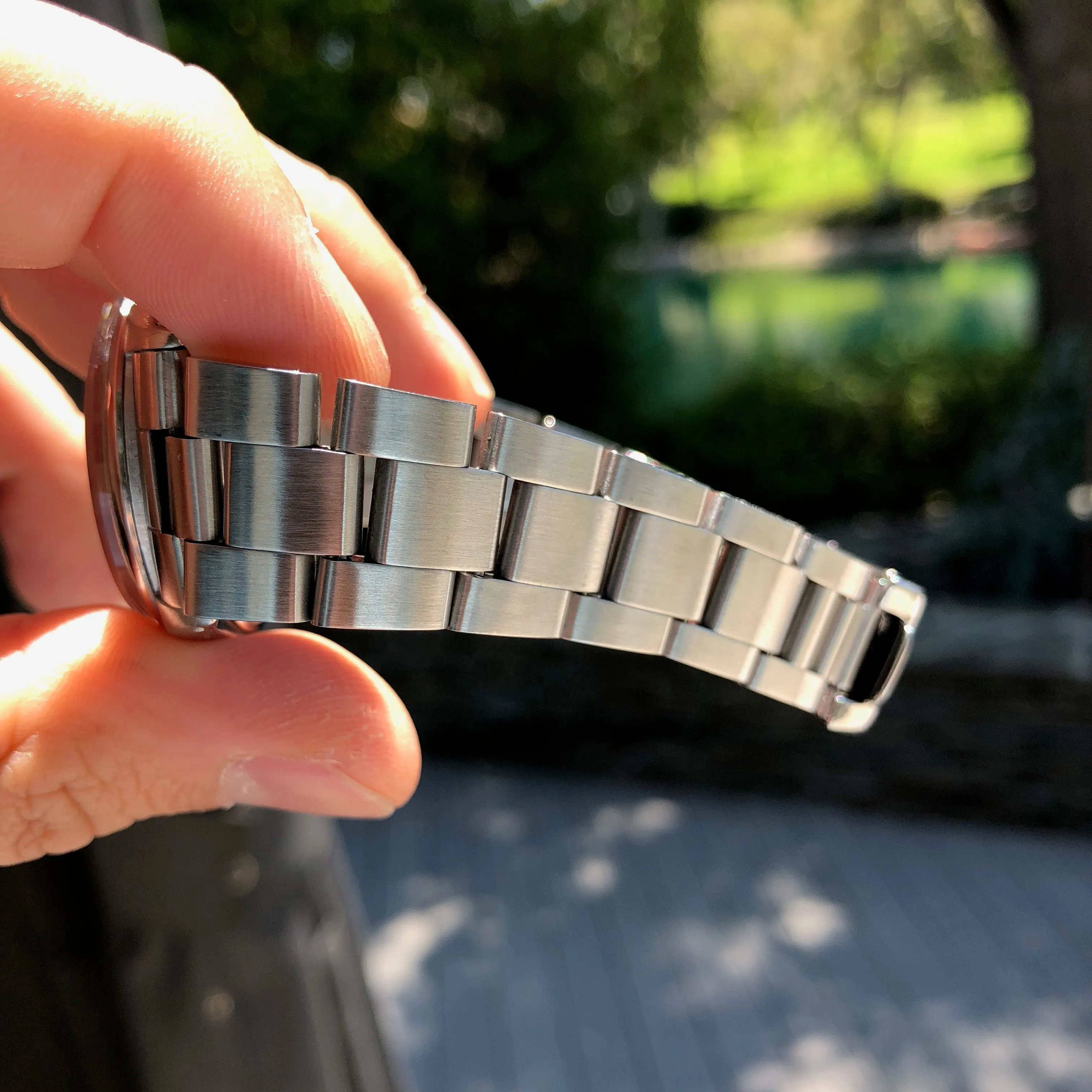 Rolex Oyster Perpetual 5552 Stainless Steel Silver Stick Caliber 1520 Automatic Wristwatch Circa 1960