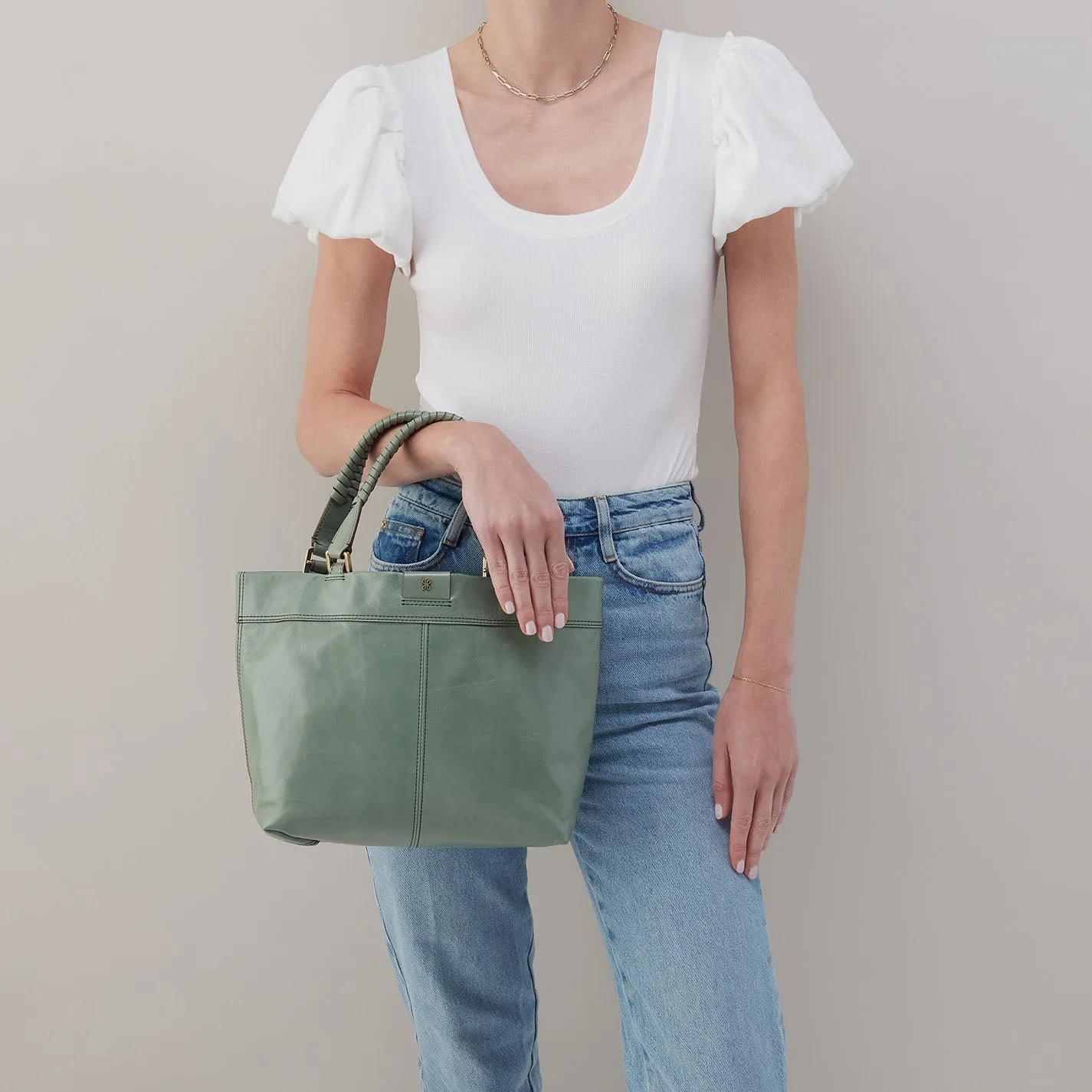Romy Medium Tote In Polished Leather - Jade