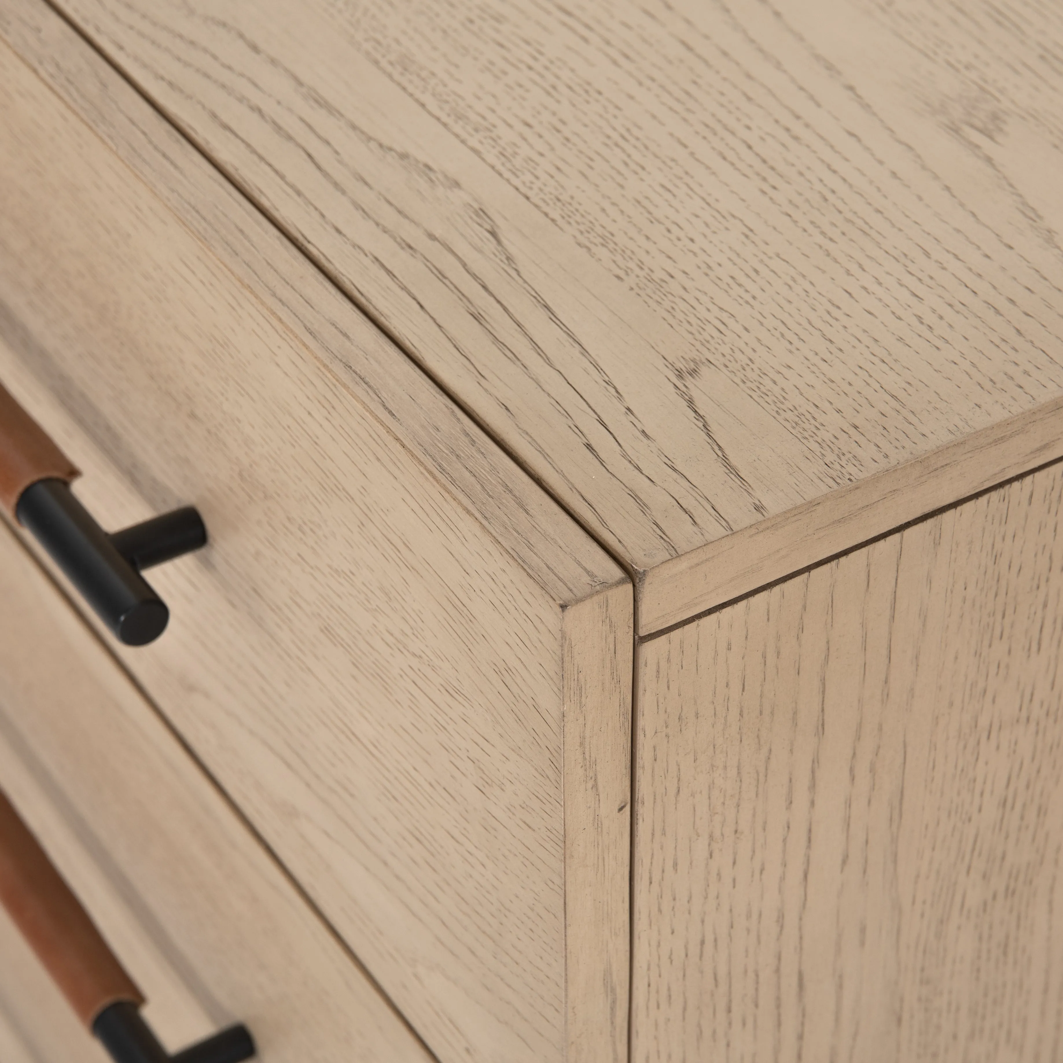 Rosedale 3 Drawer Dresser-Yucca Oak Veneer
