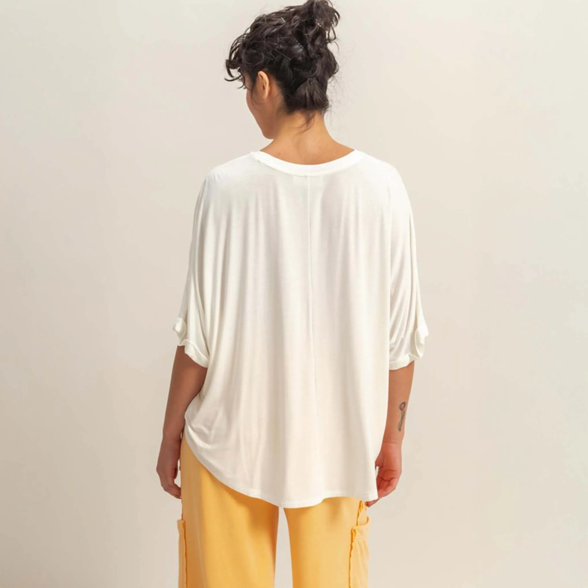 Short Sleeve High Low Comfort Tee