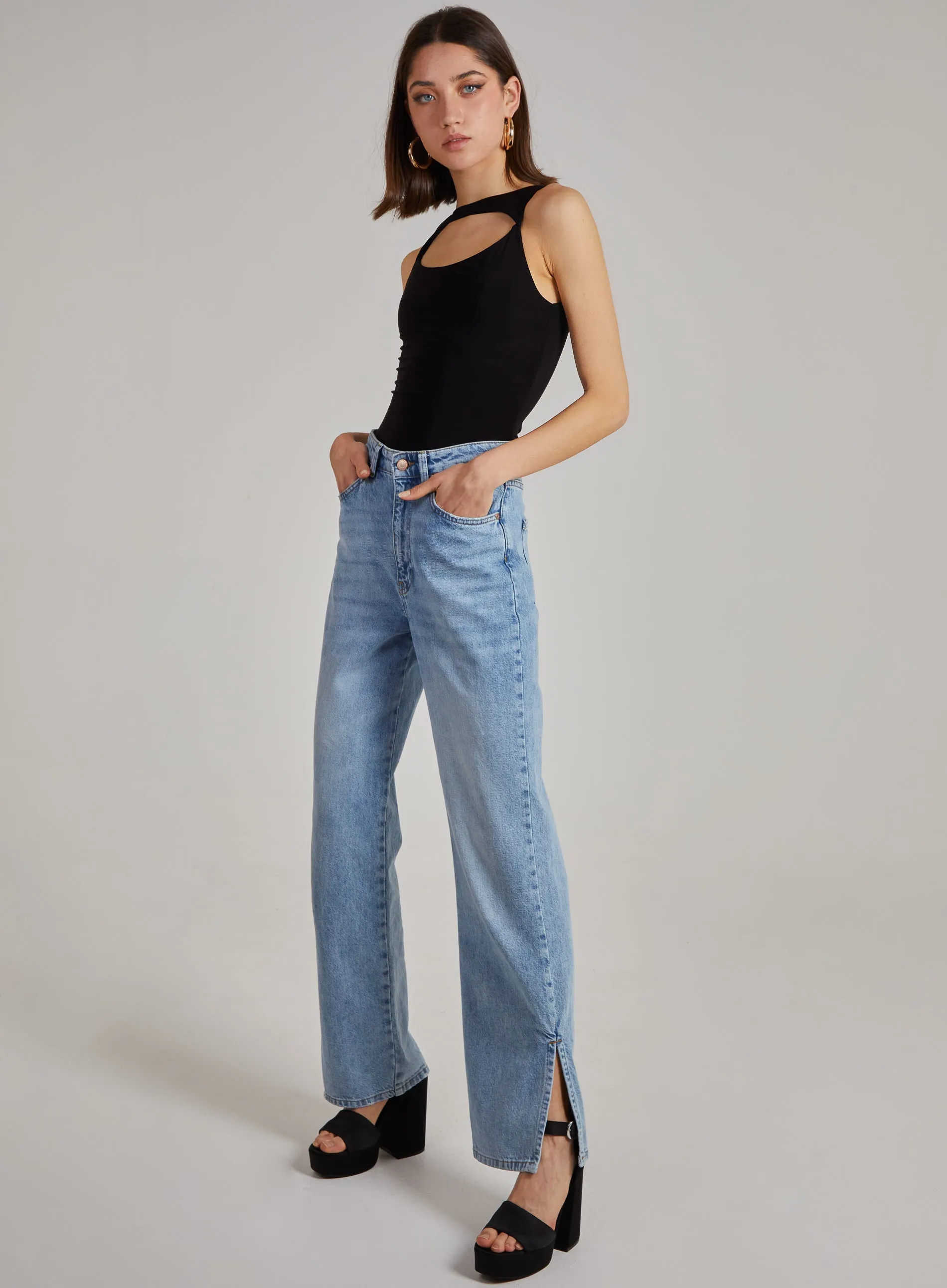 Slinky Sleeveless Letterbox Bodysuit