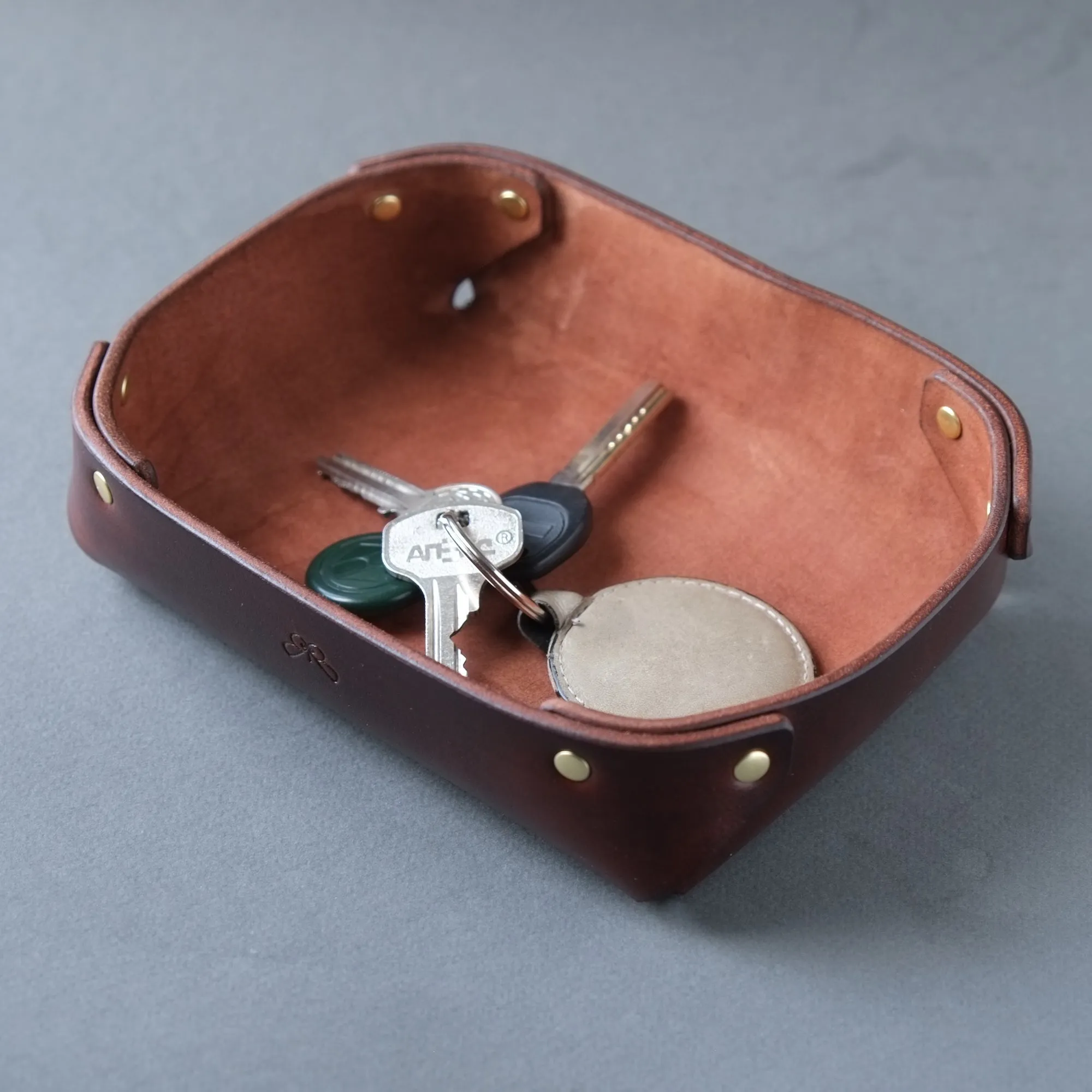 SMALL LEATHER VALET TRAY / BROWN