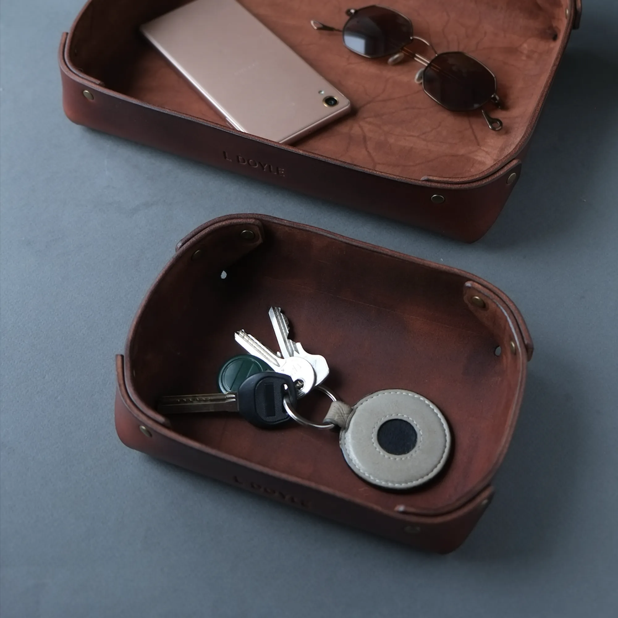 SMALL LEATHER VALET TRAY / BROWN