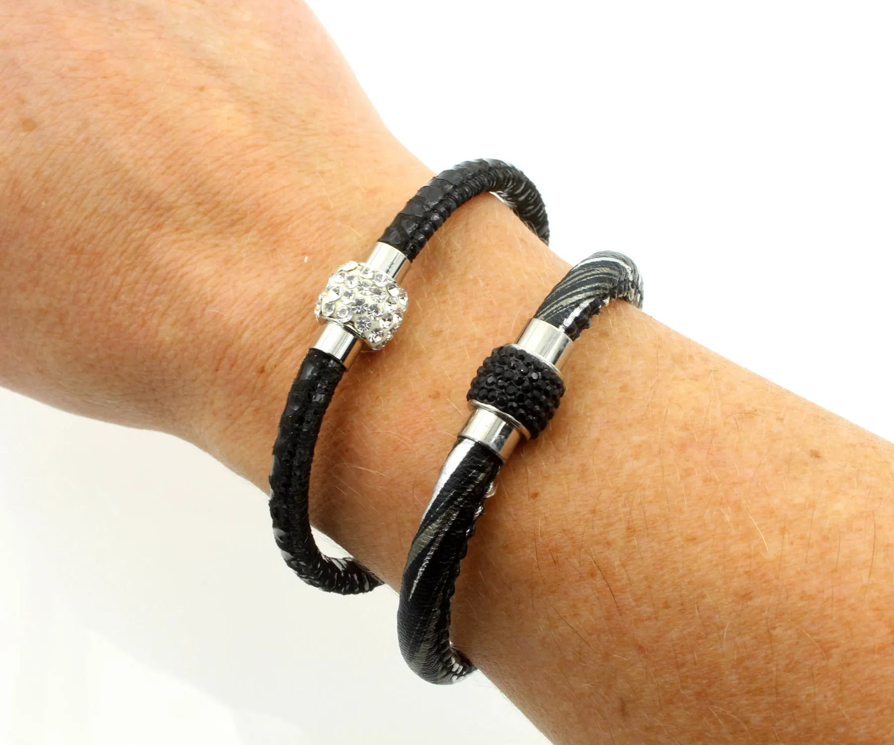 Sparkling Metallic Black Leather Single Bracelet