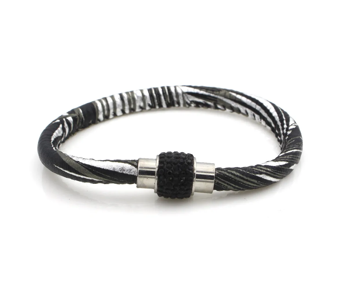 Sparkling Metallic Black Leather Single Bracelet