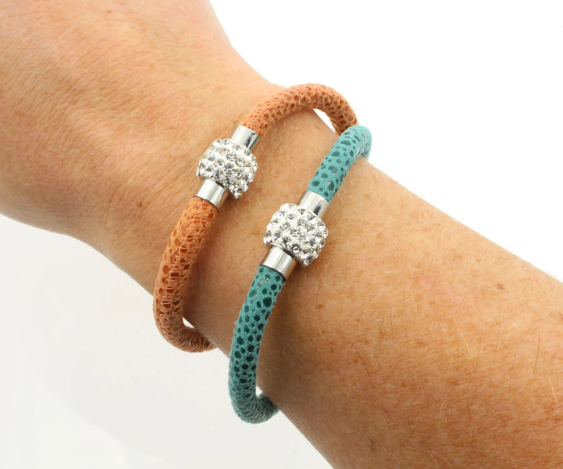 Sparkling Teal Leather Single Bracelet