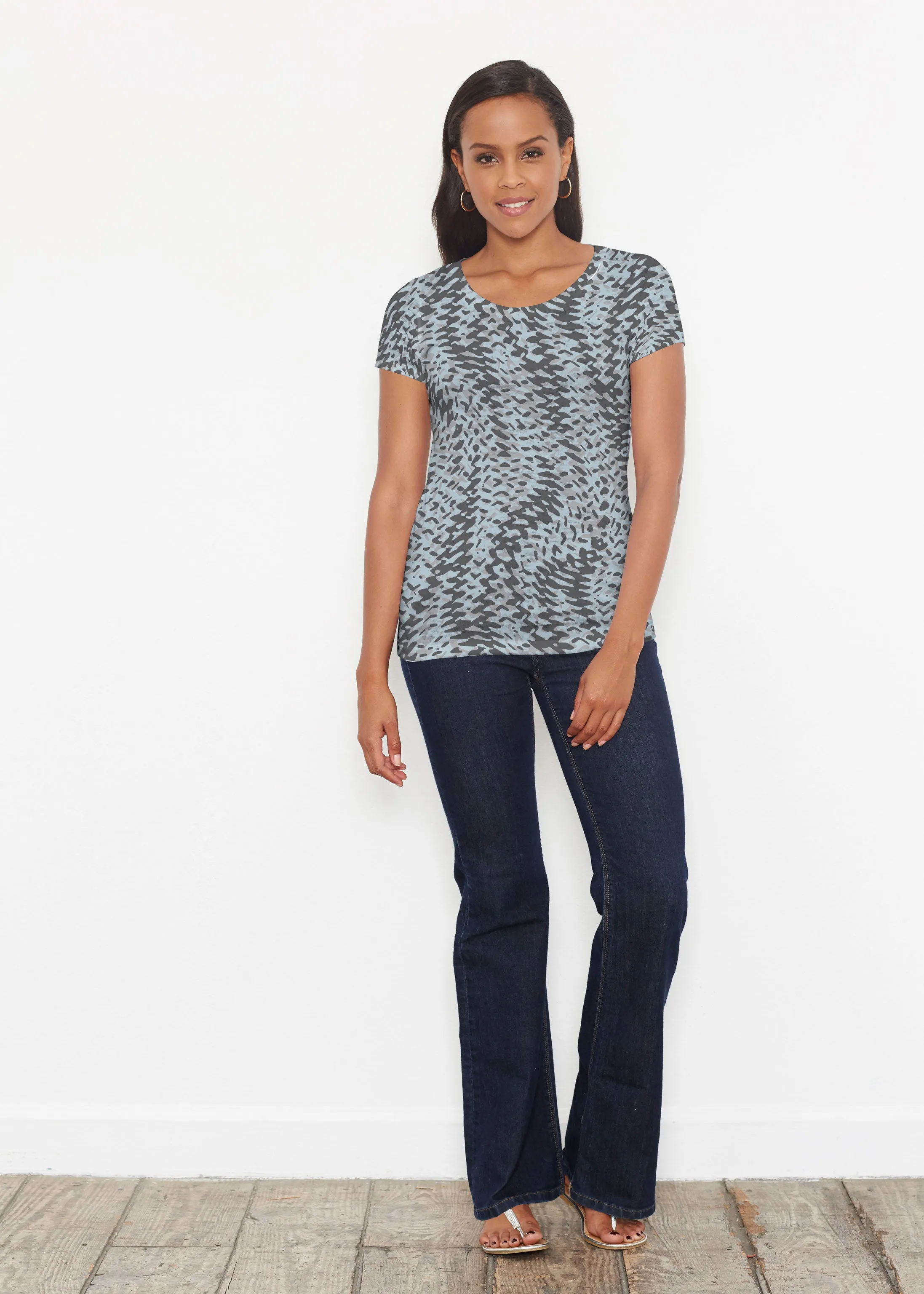 Textured Tracks Black (7720) ~ Signature Short Sleeve Scoop Shirt