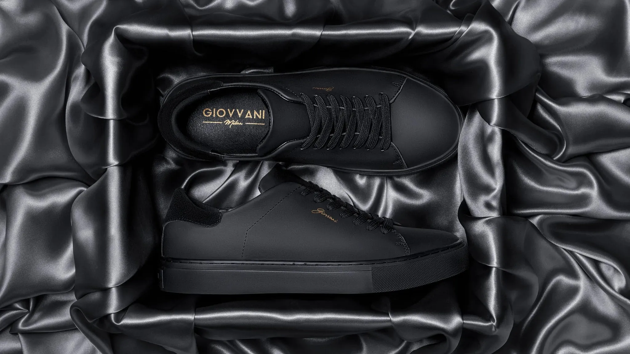 The Lorenzo - Black Leather / Black Sole - Womens