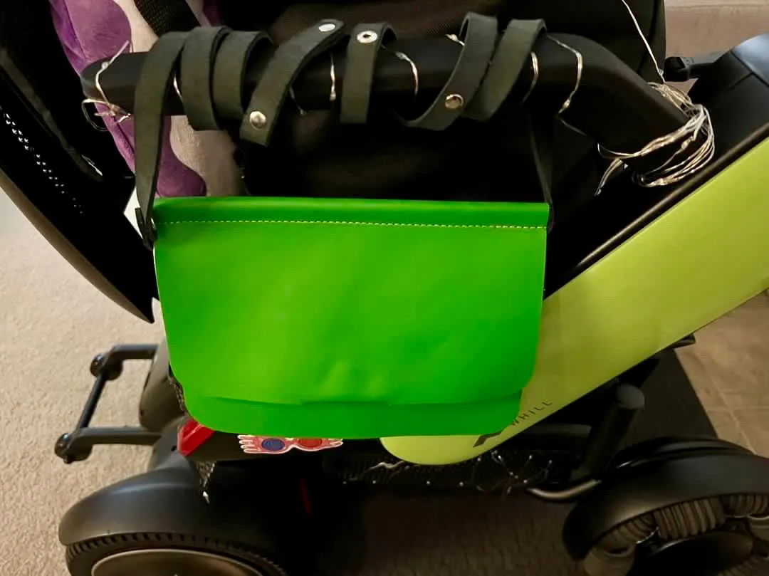 The Novella bag - Moss green suede leather