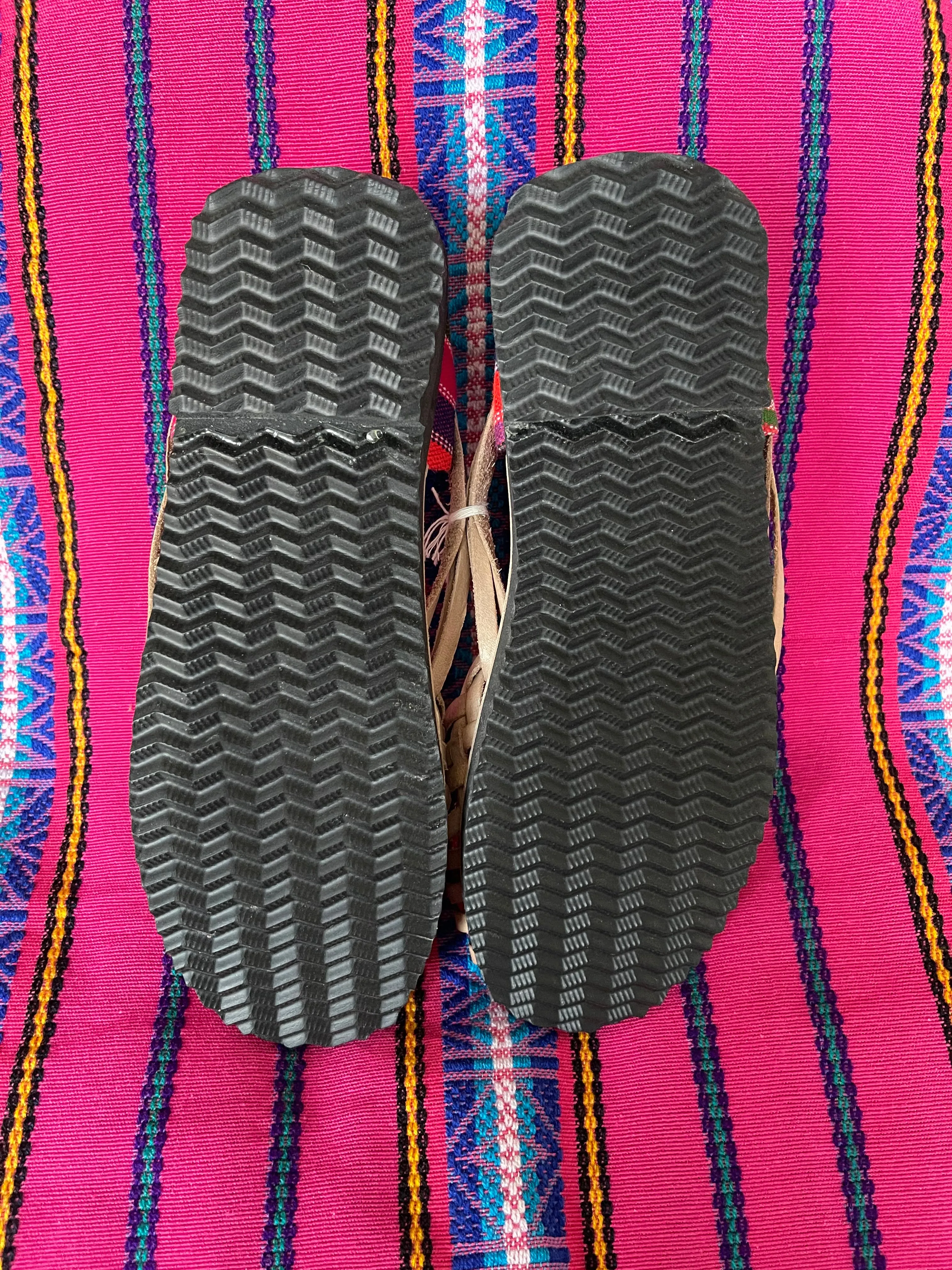US 4.5/5-Handmade Colorful Leather Huarachas- Huarachas de Multicolores Elaboradas a mano