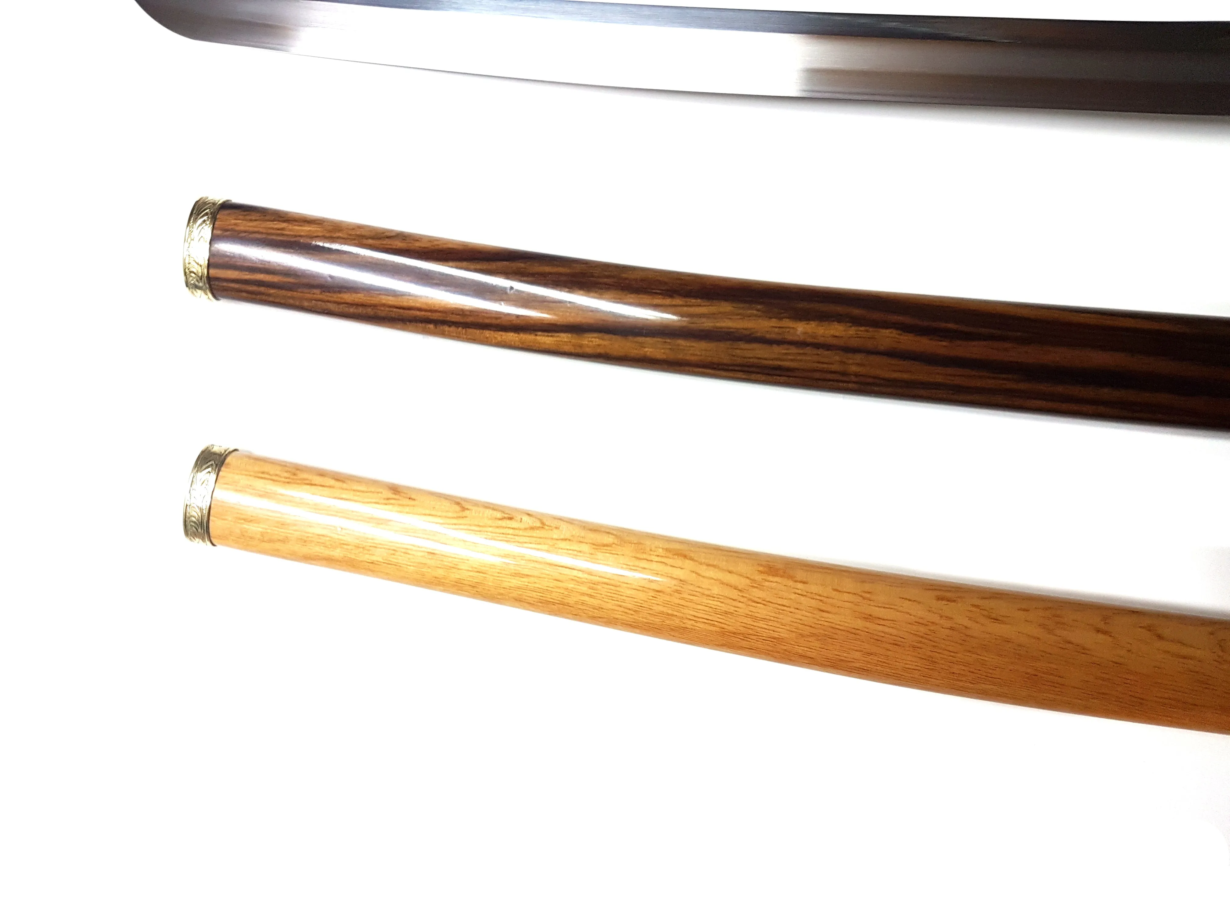 Vine themed jingum with two scabbards