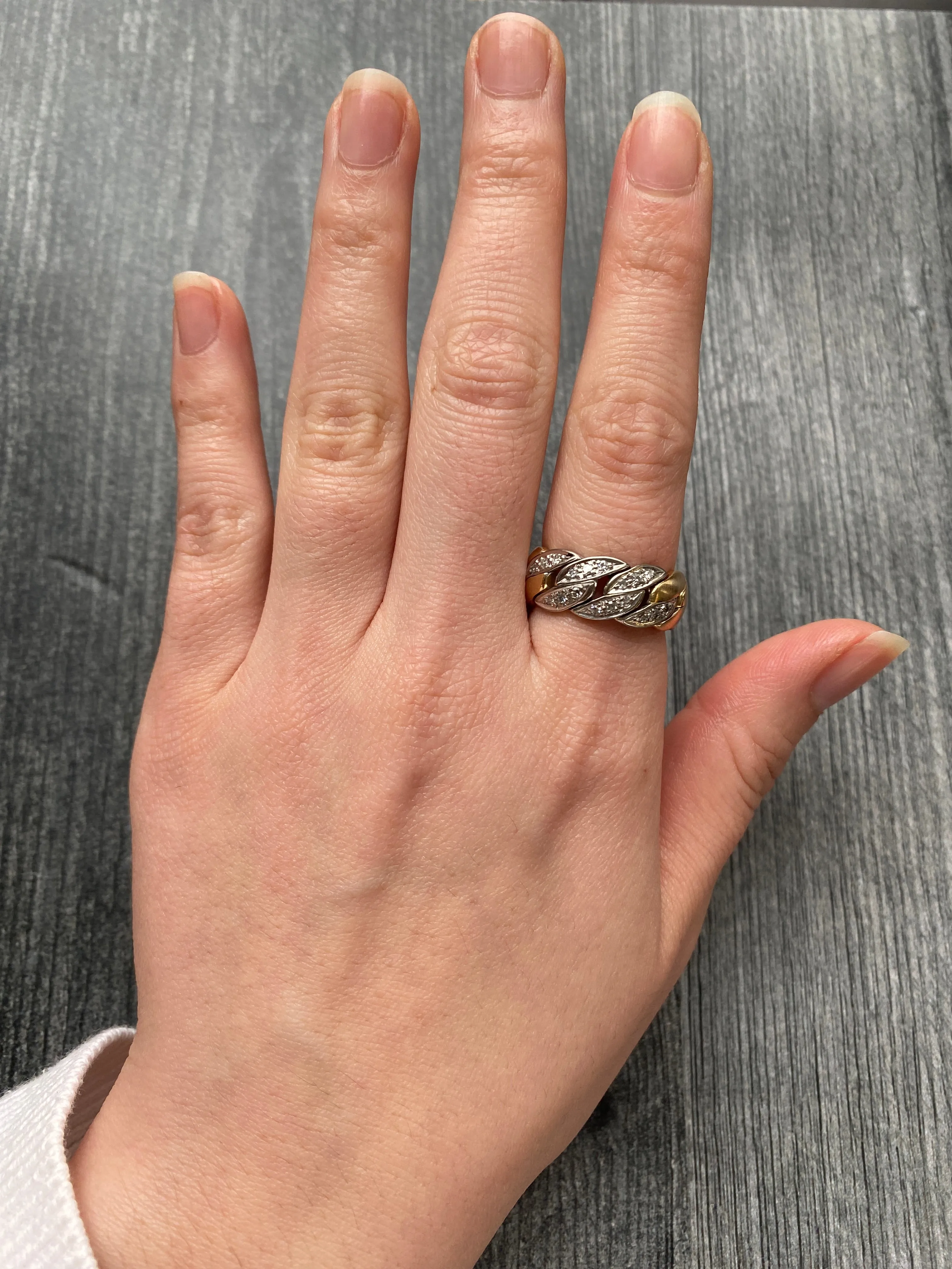 Vintage 18K Gold and Diamond Curb Link Chain Ring