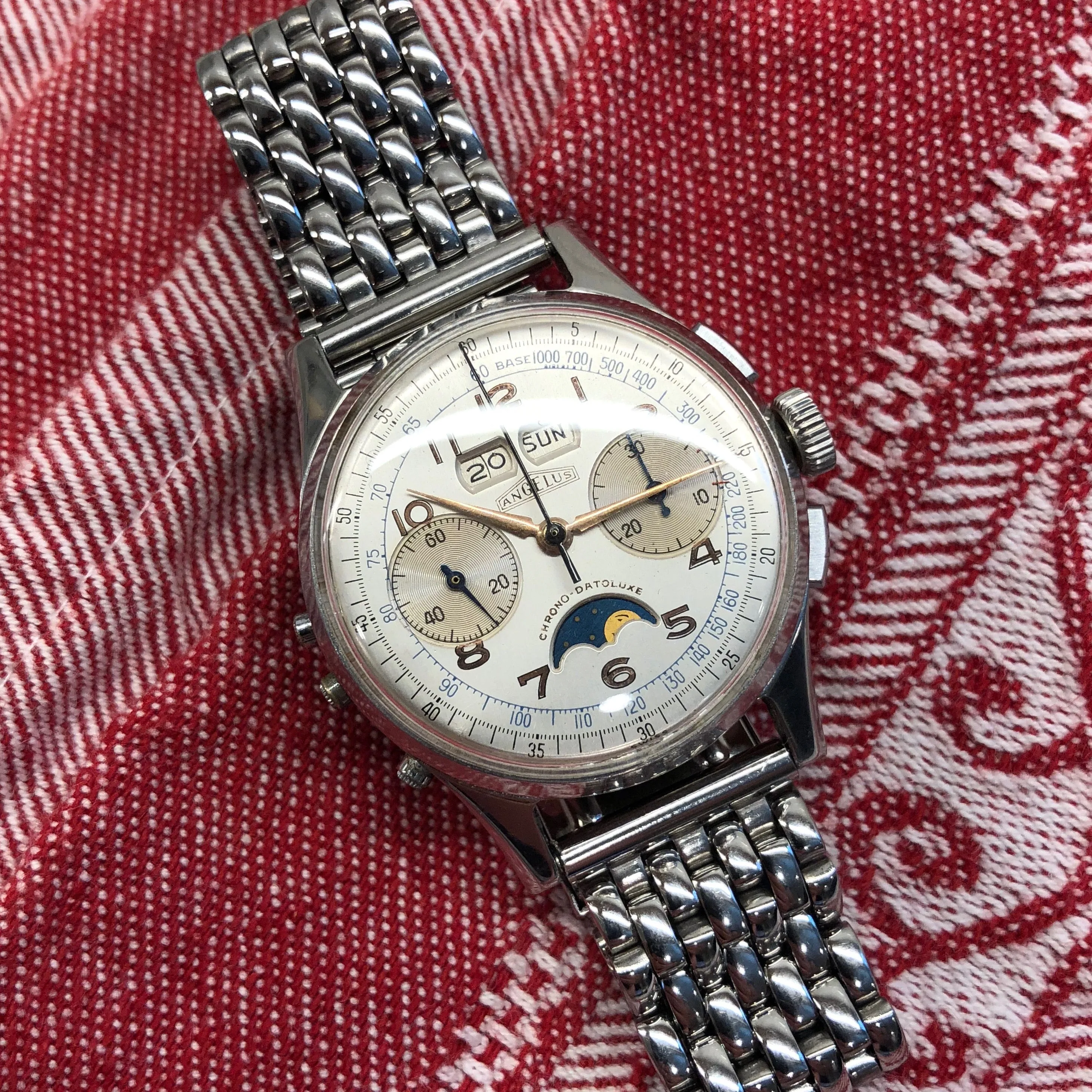 Vintage Angelus Chrono-Datoluxe Moonphase Day Date Chronograph Wristwatch