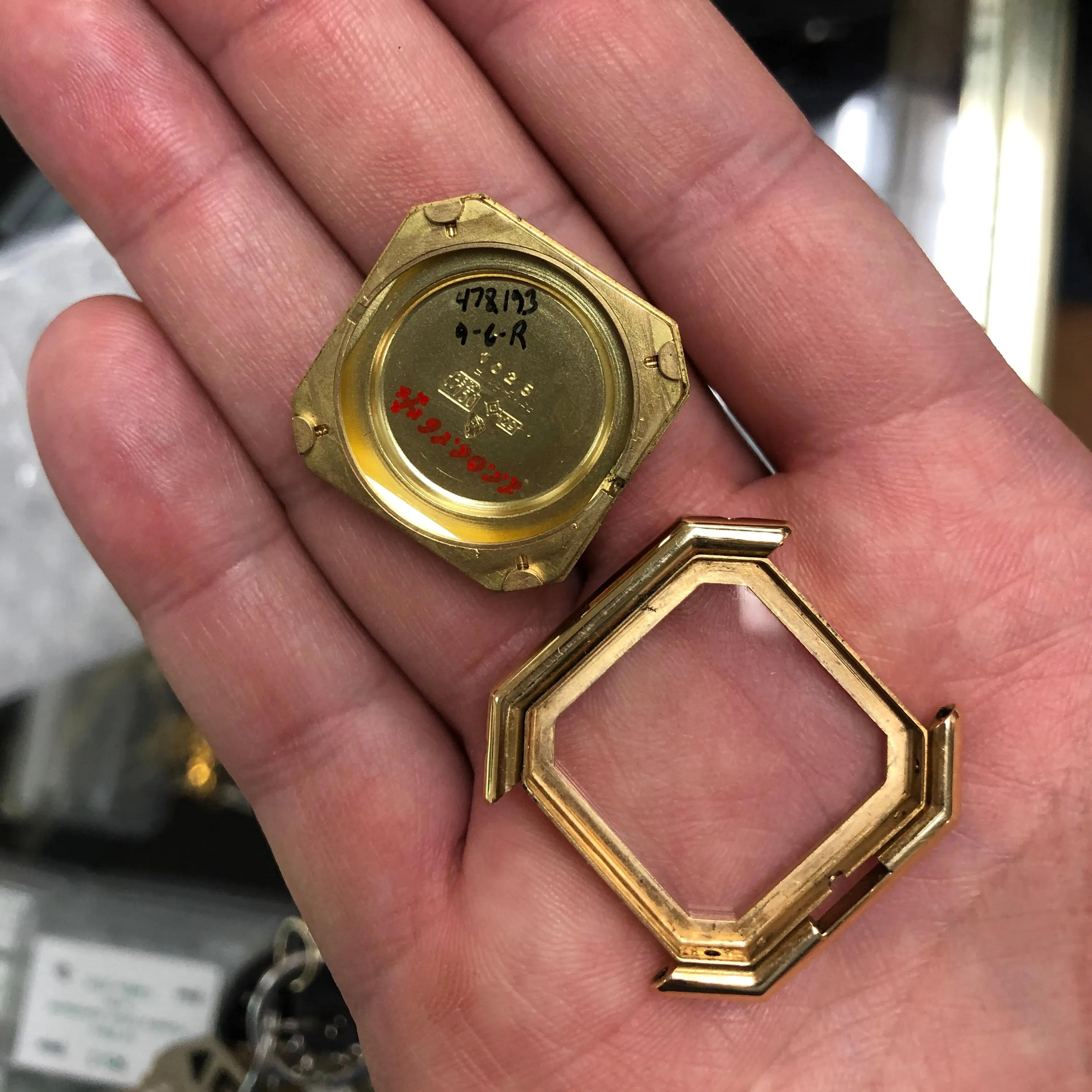 Vintage Cartier Ceinture Automatic 18K Yellow Gold Jumbo Leather Deployment Wristwatch