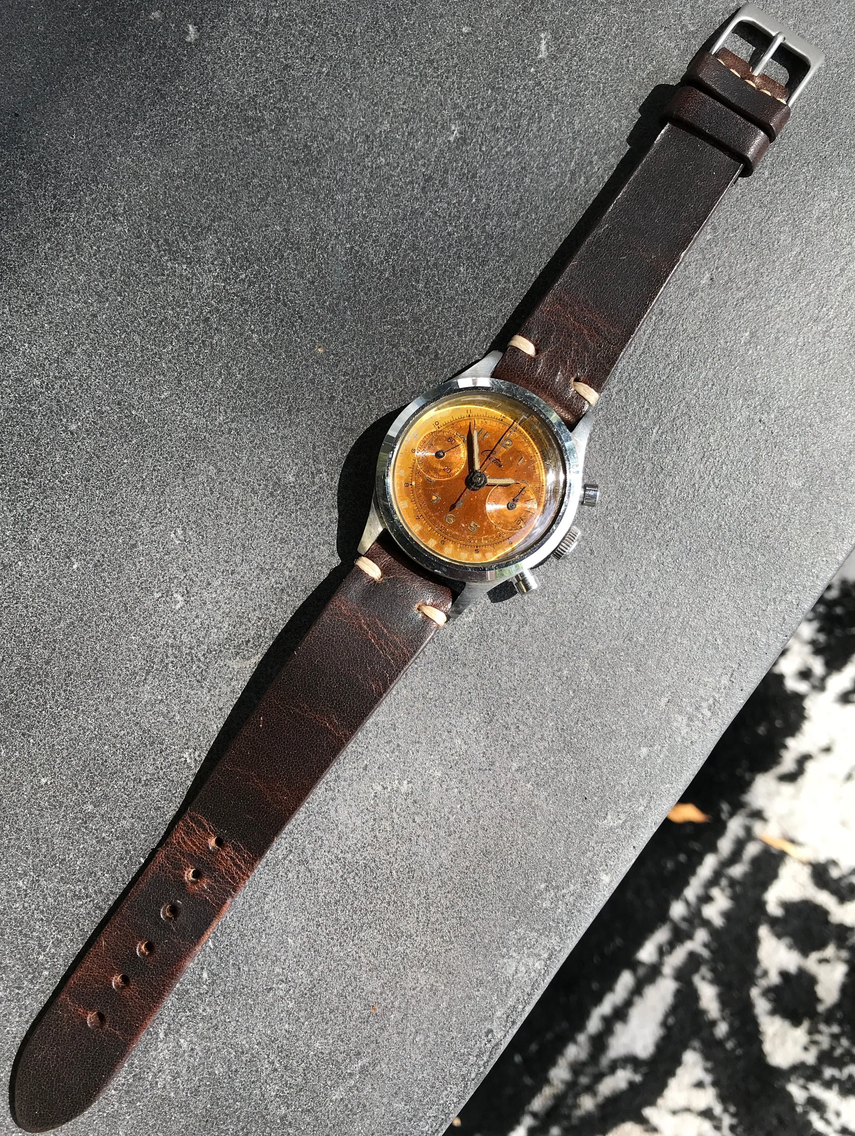 Vintage Croton Clamshell Steel Chronograph Caramel Patina Manual Wristwatch