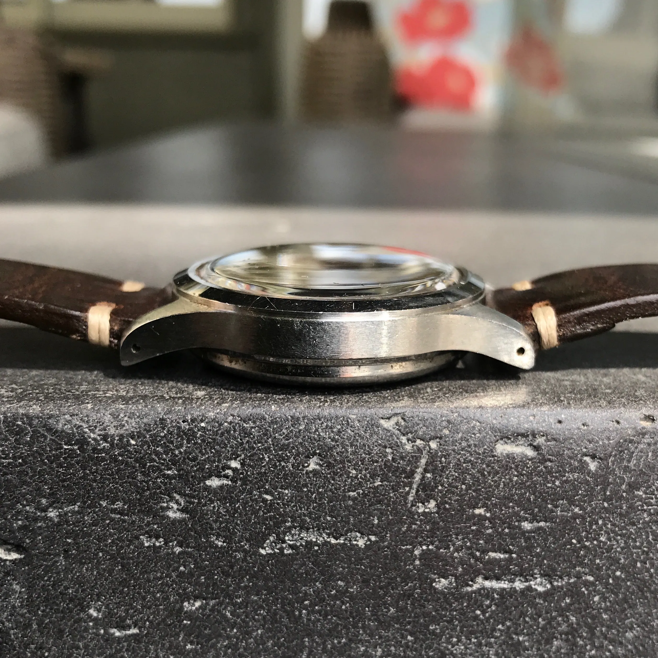 Vintage Croton Clamshell Steel Chronograph Caramel Patina Manual Wristwatch