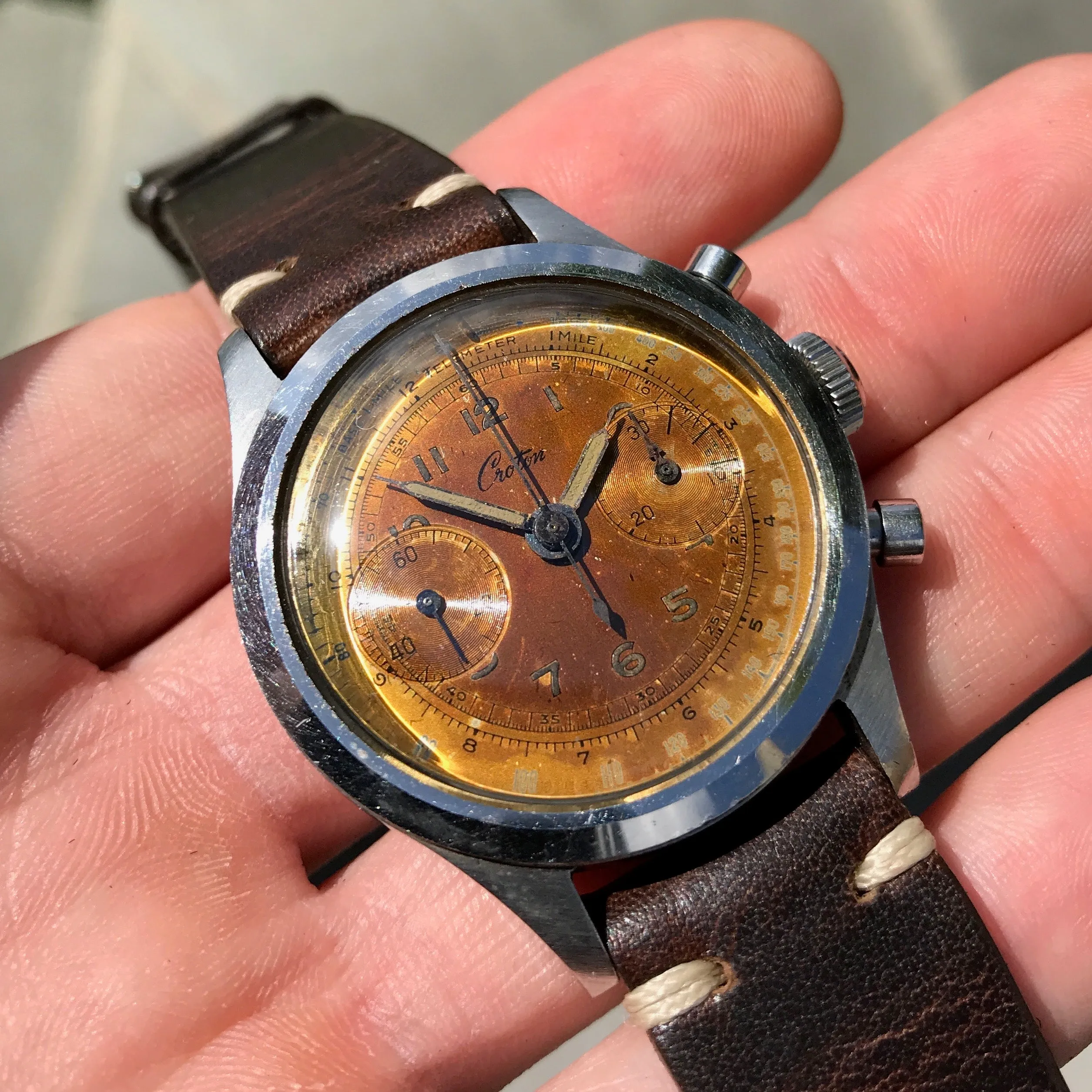 Vintage Croton Clamshell Steel Chronograph Caramel Patina Manual Wristwatch