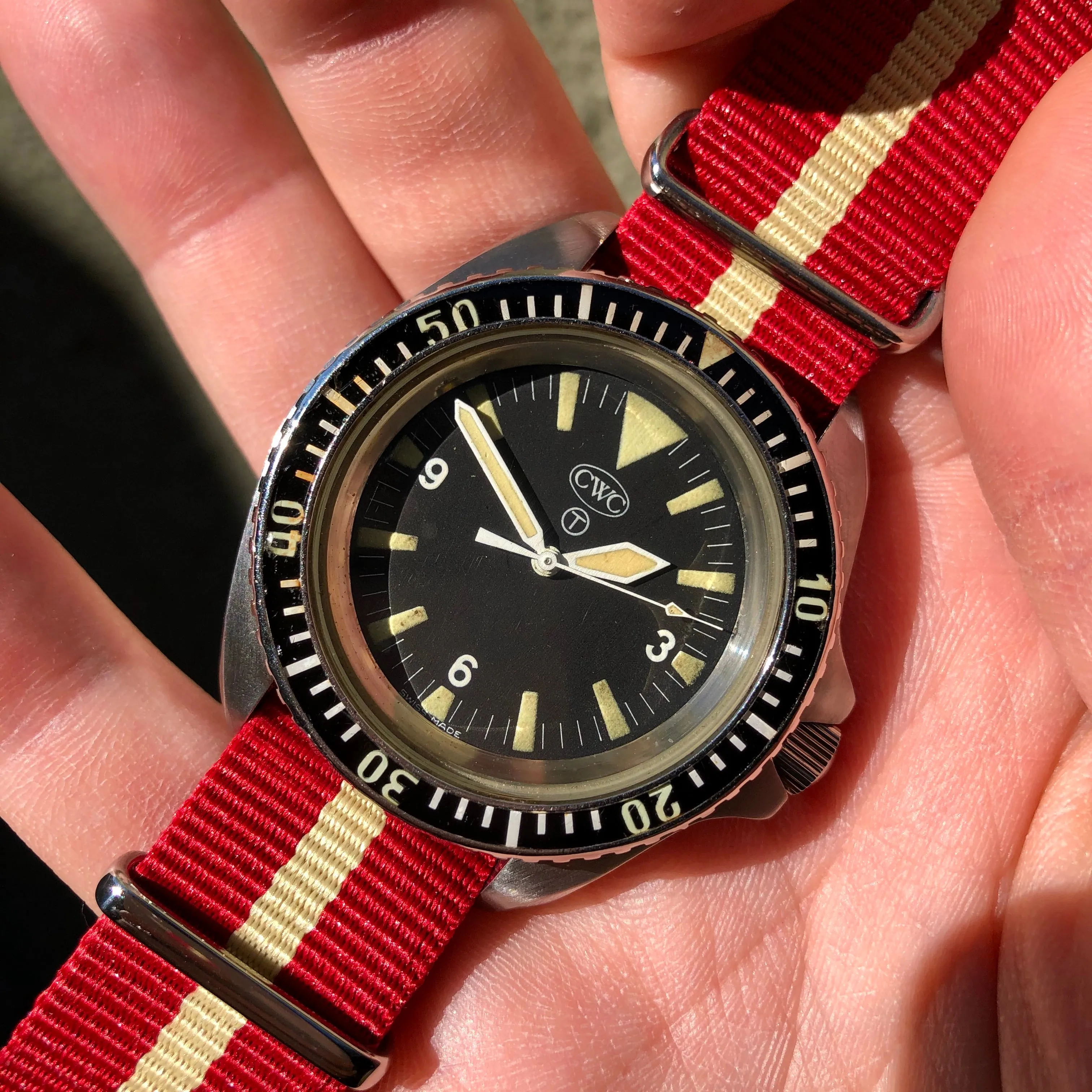 Vintage CWC Cabot Watch Company Milsub Divers Automatic 0977.165 Wristwatch Circa 1982