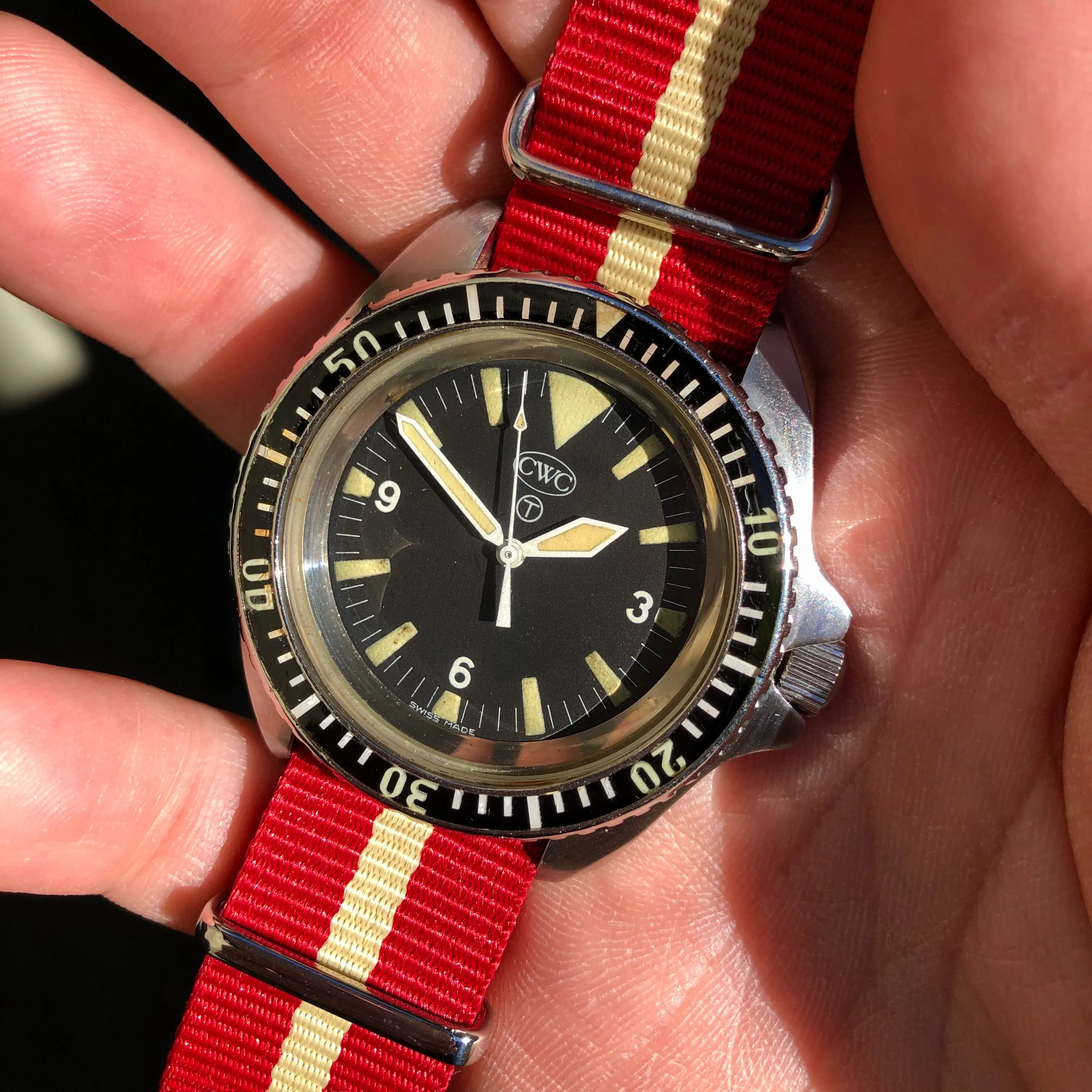 Vintage CWC Cabot Watch Company Milsub Divers Automatic 0977.165 Wristwatch Circa 1982