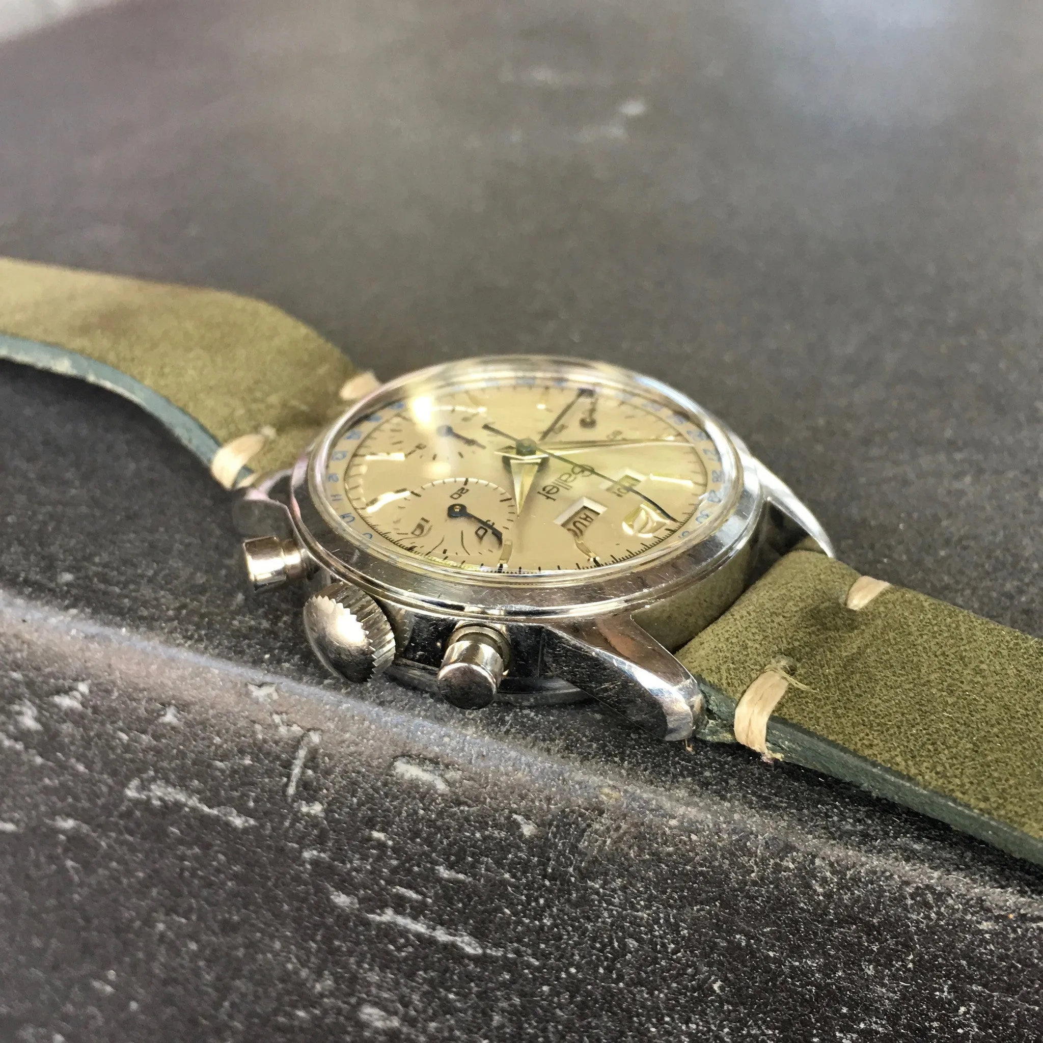 Vintage Gallet Steel Triple Date Chronograph 998 Valjoux 723 Manual Wind Wristwatch