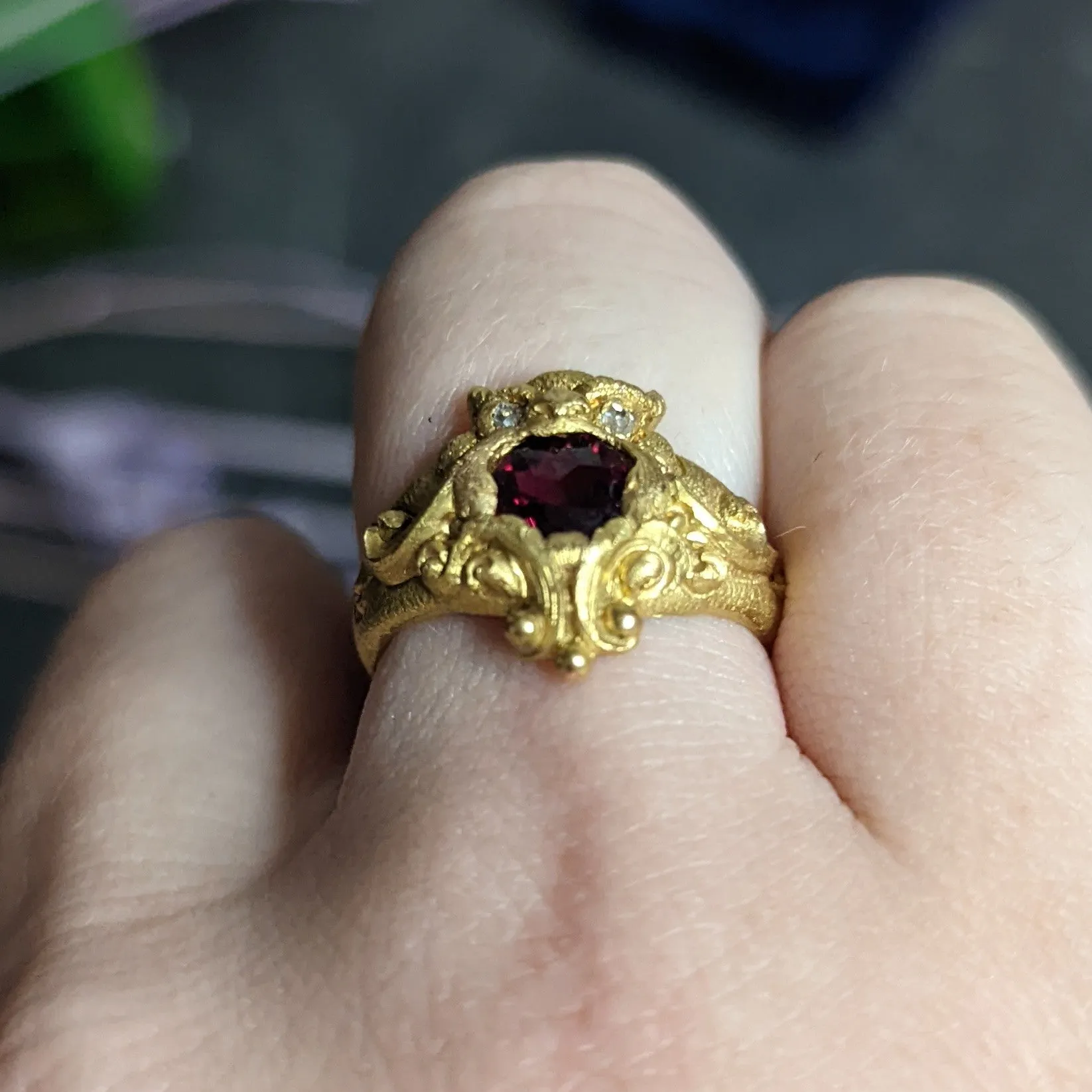 Vintage Garnet Diamond 18 Karat Gold Unisex Gargoyle Ring