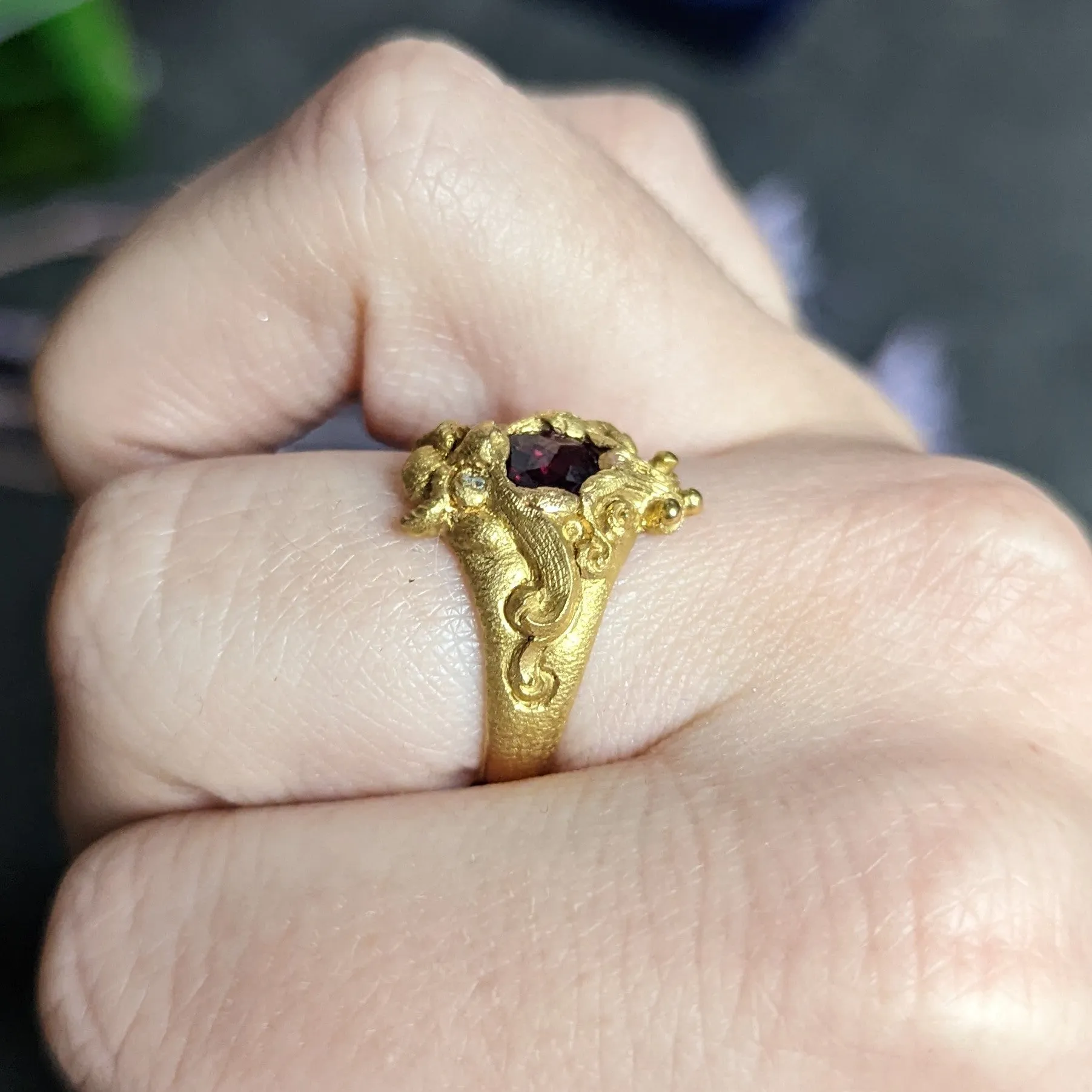 Vintage Garnet Diamond 18 Karat Gold Unisex Gargoyle Ring