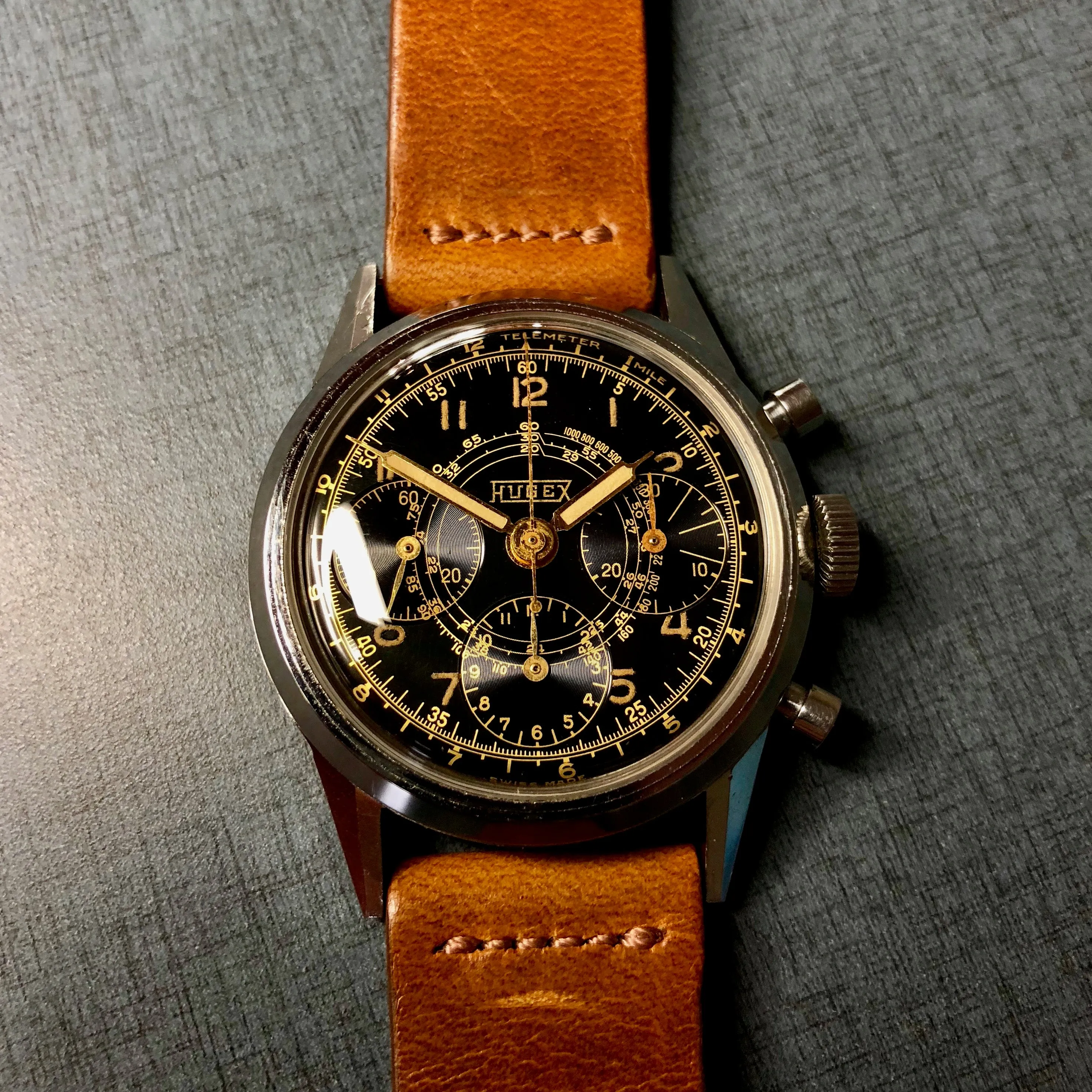 Vintage Hugex Stainless Steel Black Gilt Valjoux 72 Chronograph 37mm Wristwatch