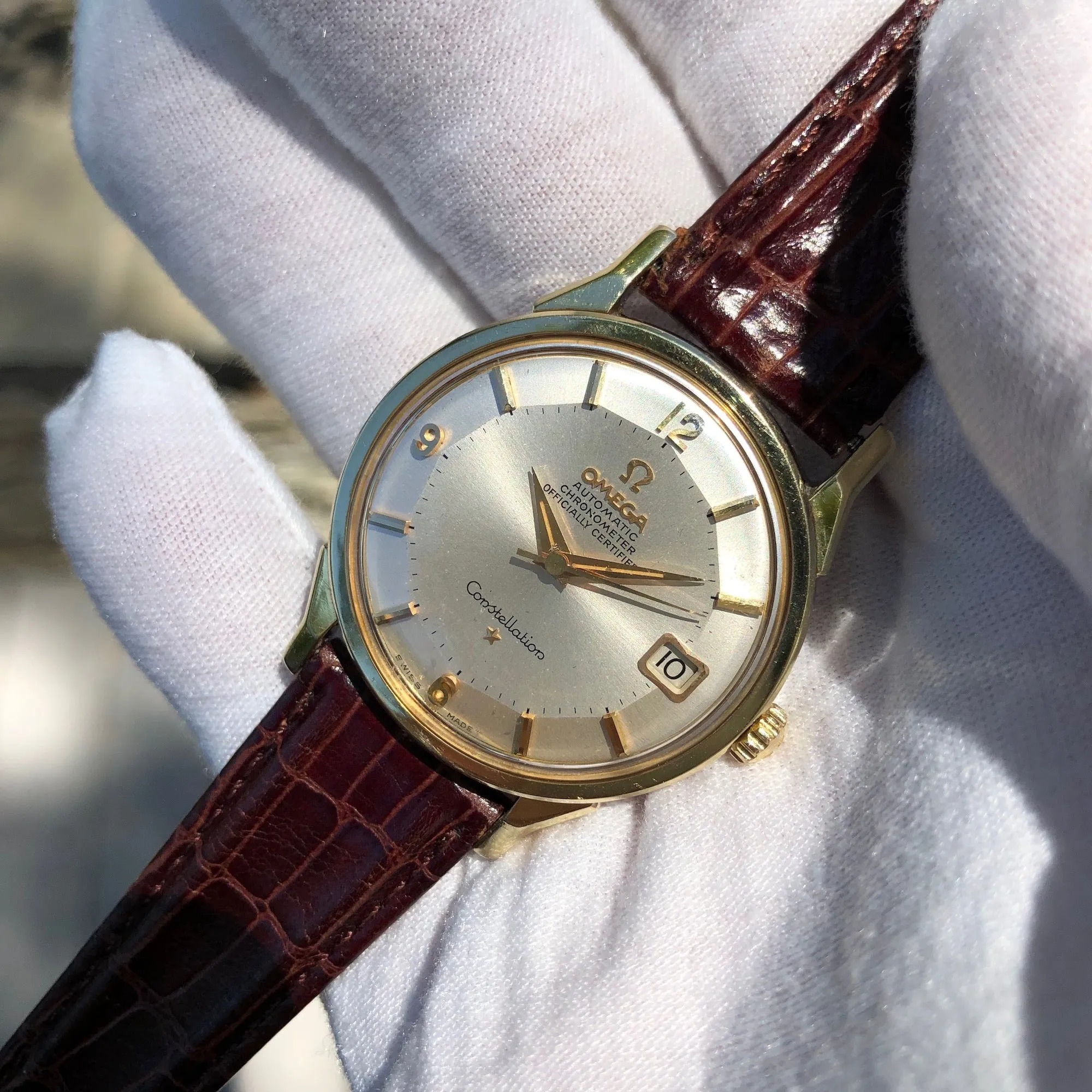 Vintage Omega Constellation 168.005 Chronometer Cal. 561 Automatic Gold Top Steel Wristwatch Circa 1966