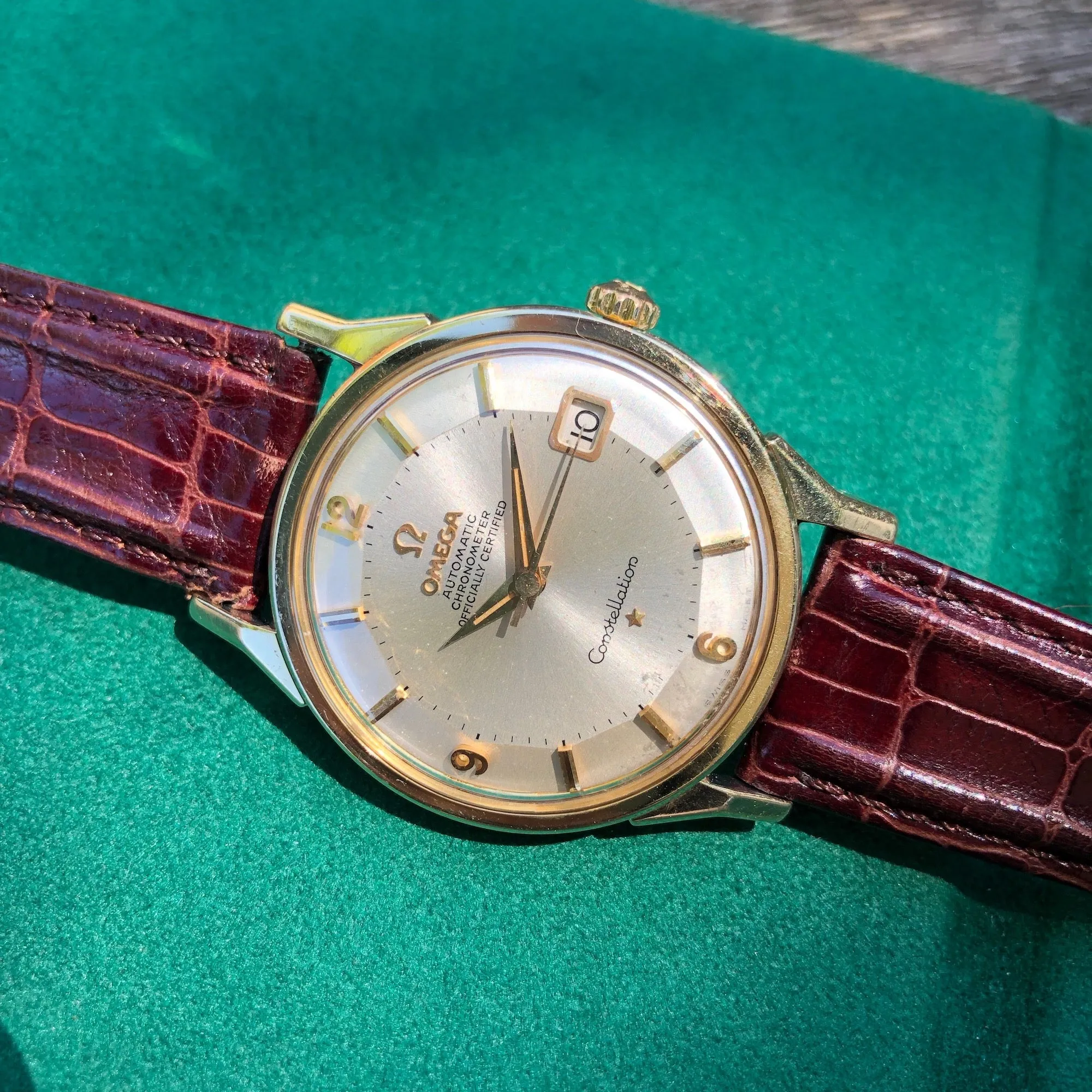 Vintage Omega Constellation 168.005 Chronometer Cal. 561 Automatic Gold Top Steel Wristwatch Circa 1966